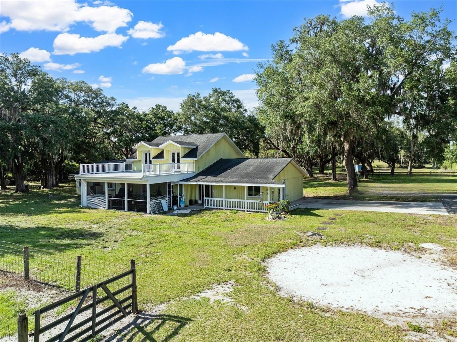 HAINES CITY, Florida, 33844, United States, 4 Bedrooms Bedrooms, ,3 BathroomsBathrooms,Residential,For Sale,1983329