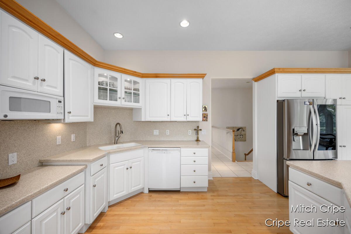 Caledonia, Michigan, 49316, United States, 5 Bedrooms Bedrooms, ,4 BathroomsBathrooms,Residential,For Sale,1906707