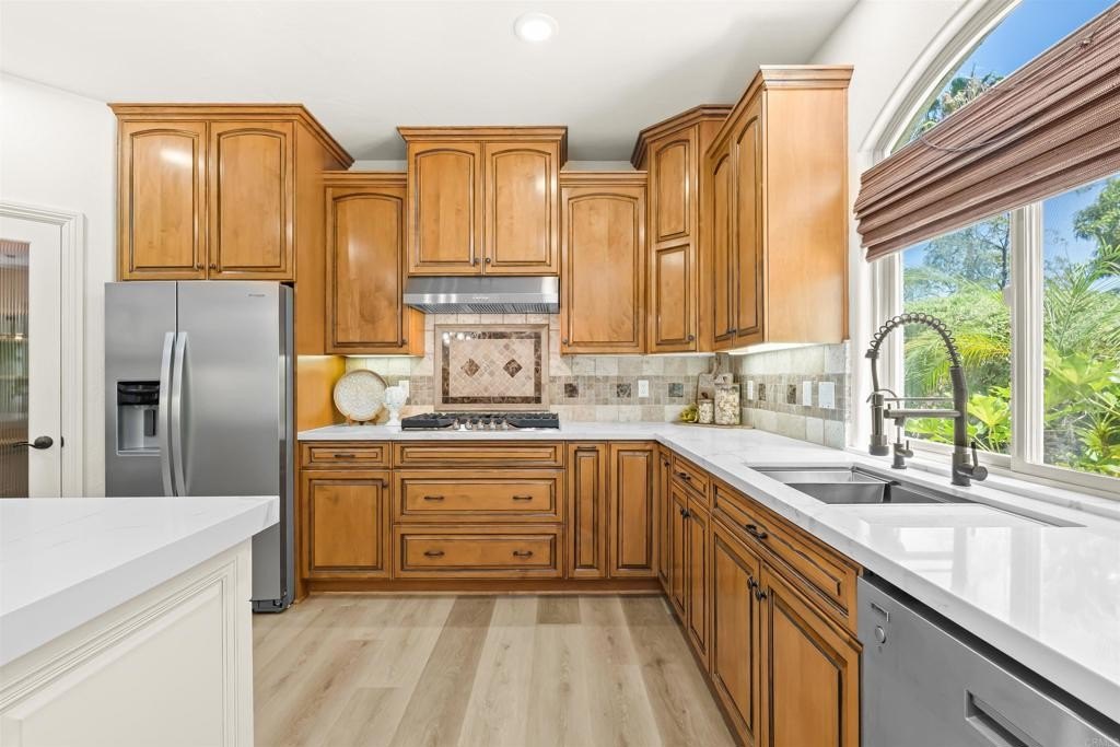 Chula Vista, California, 91910, United States, 5 Bedrooms Bedrooms, ,6 BathroomsBathrooms,Residential,For Sale,1996956