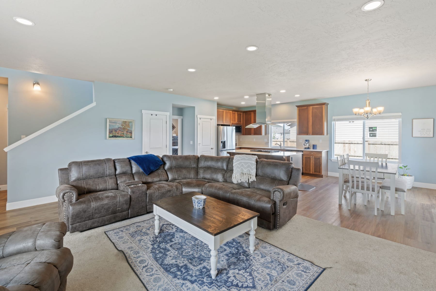 280 NW DOUBLE EAGLE AVE Madras, OR 97741 - 物件實景