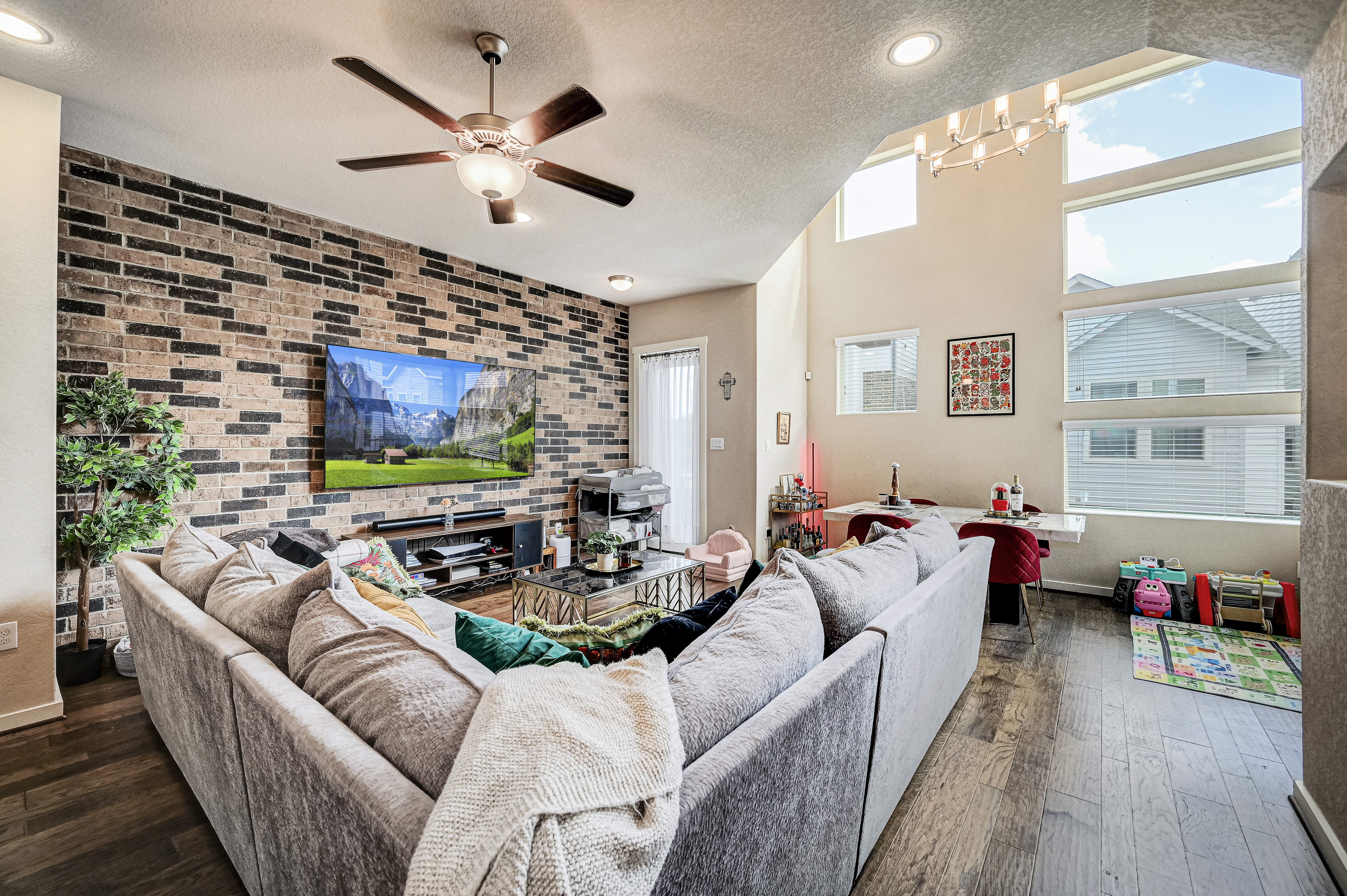  Modern Living, Central Convenience - 物件實景