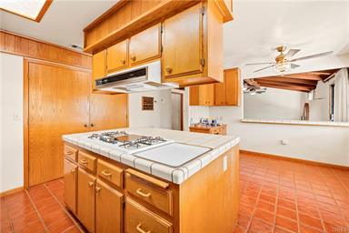 Hemet, California, 92544, United States, 5 Bedrooms Bedrooms, ,3 BathroomsBathrooms,Residential,For Sale,1989117