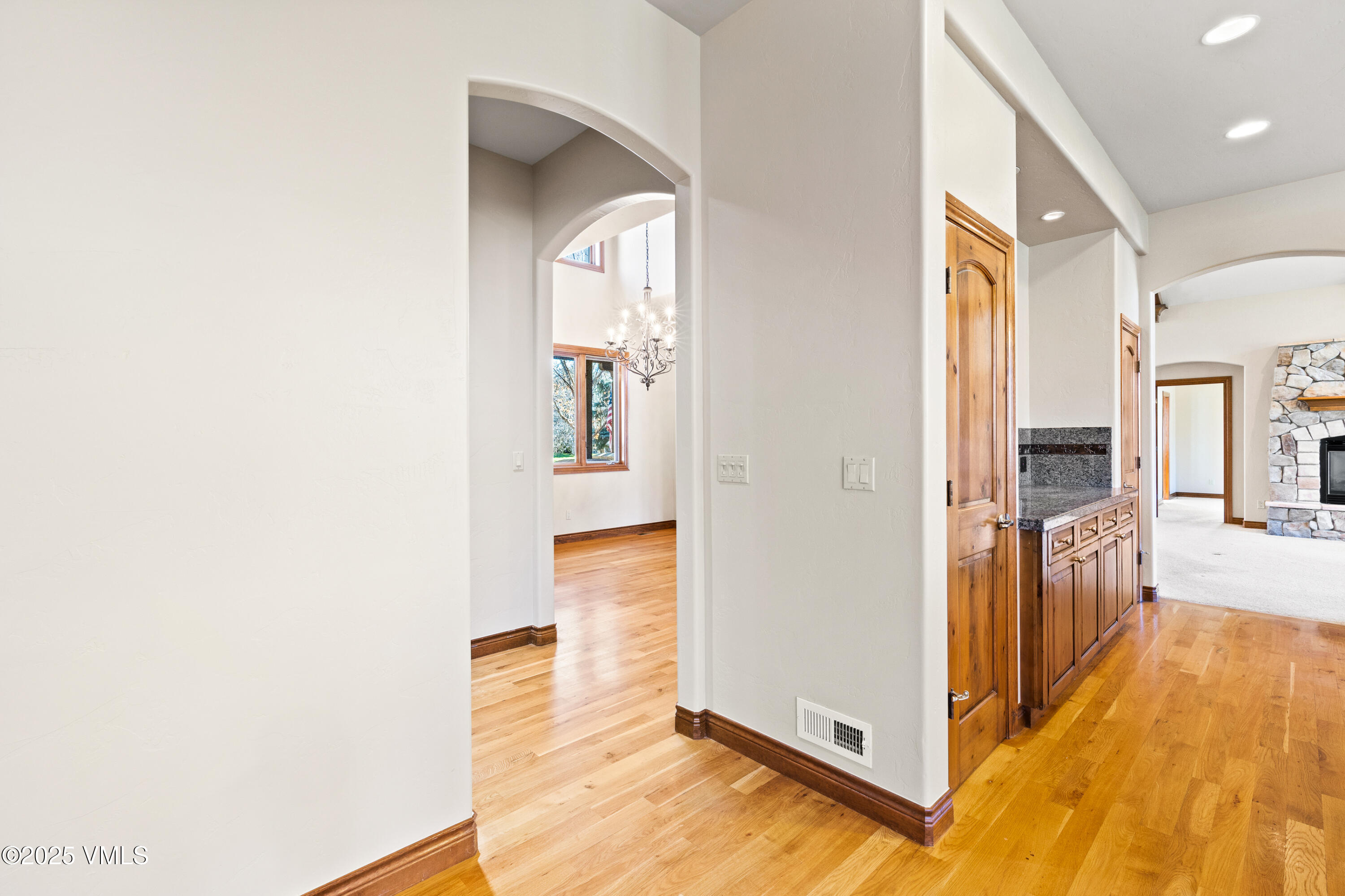 Gypsum, Colorado, 81637, United States, 6 Bedrooms Bedrooms, ,5 BathroomsBathrooms,Residential,For Sale,1987676