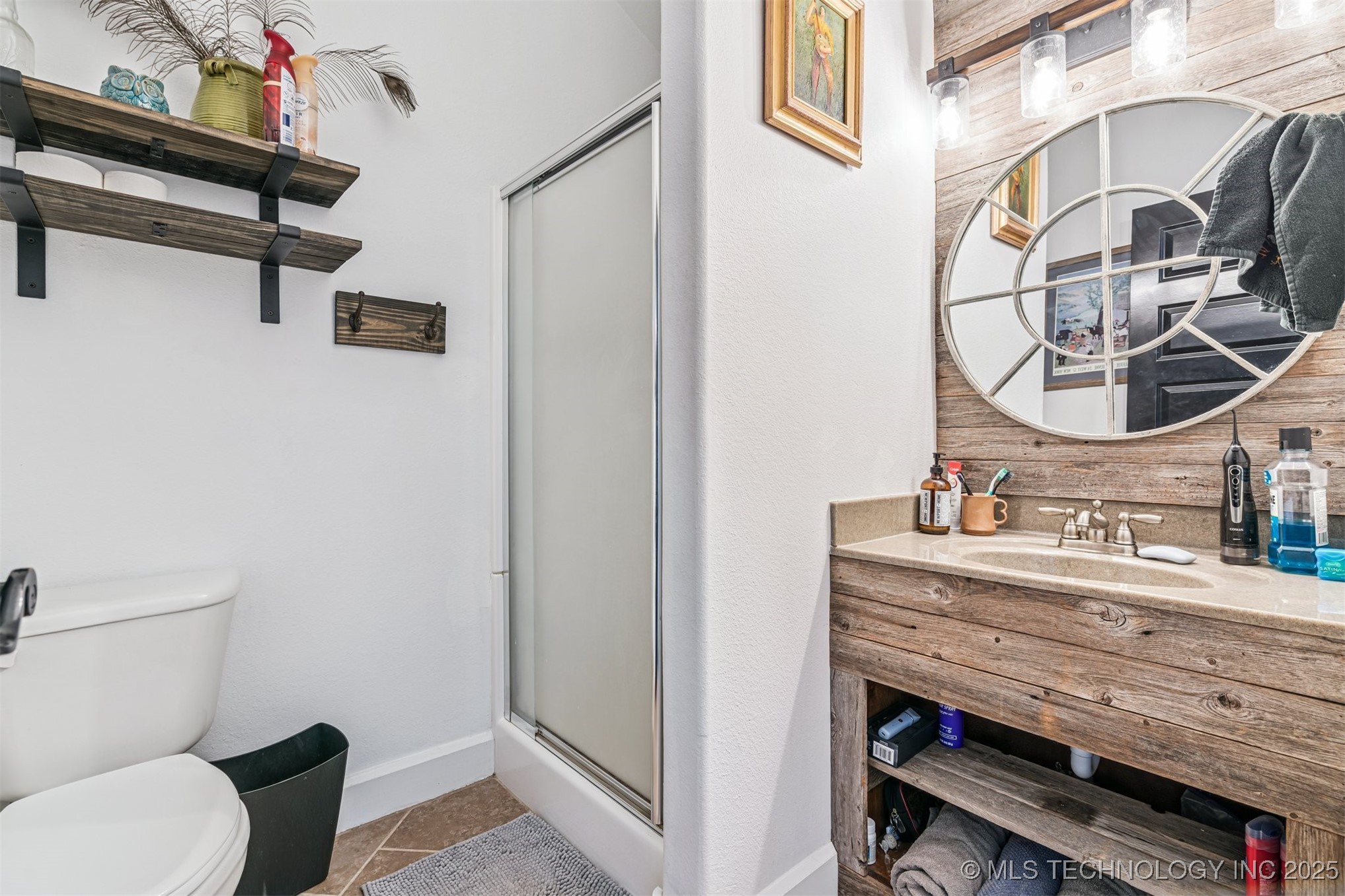 Stigler, Oklahoma, 74462, United States, 5 Bedrooms Bedrooms, ,3 BathroomsBathrooms,Residential,For Sale,2001664