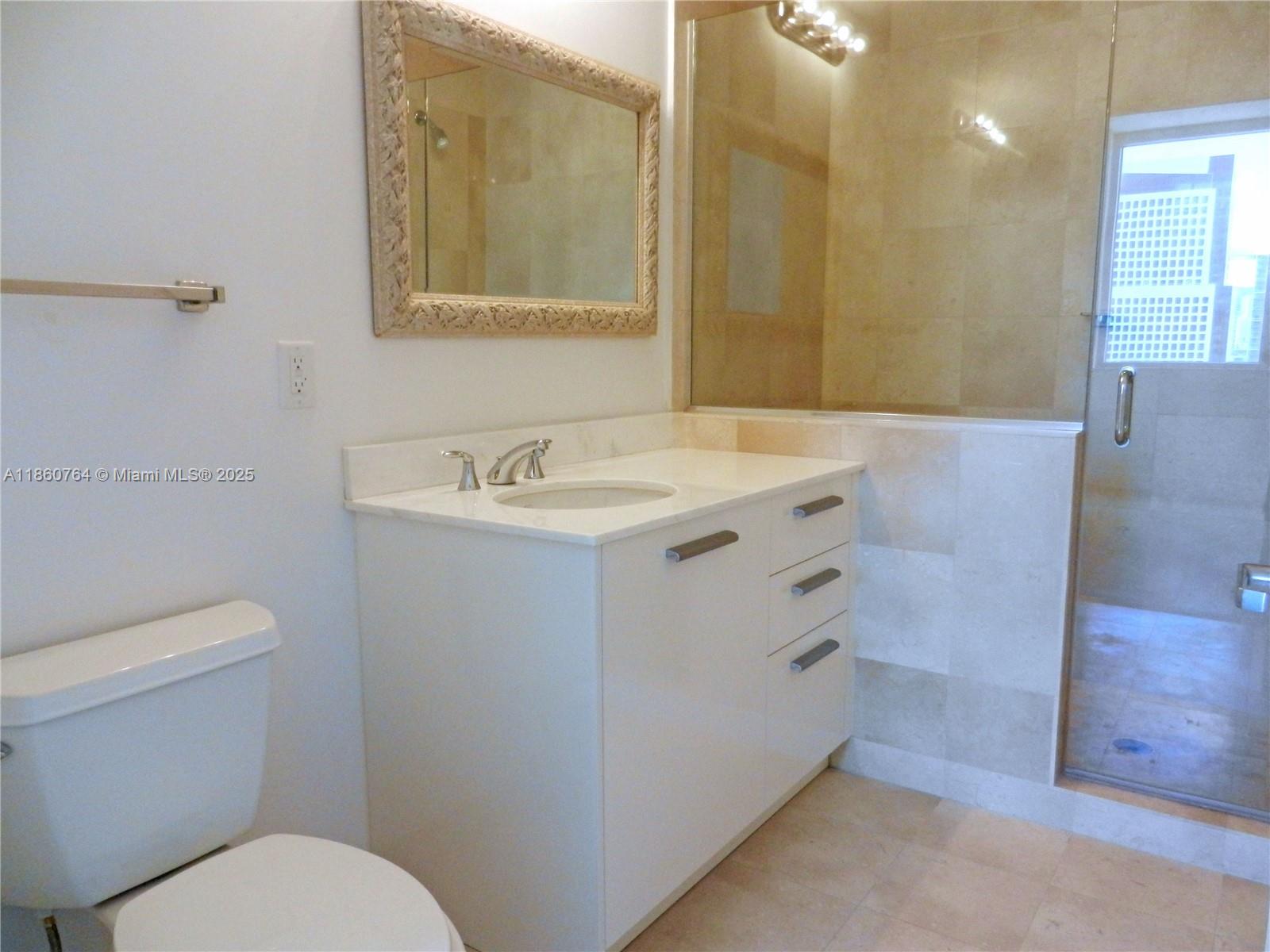 Miami, Florida, 33131, United States, 2 Bedrooms Bedrooms, ,3 BathroomsBathrooms,Residential,For Sale,1919526