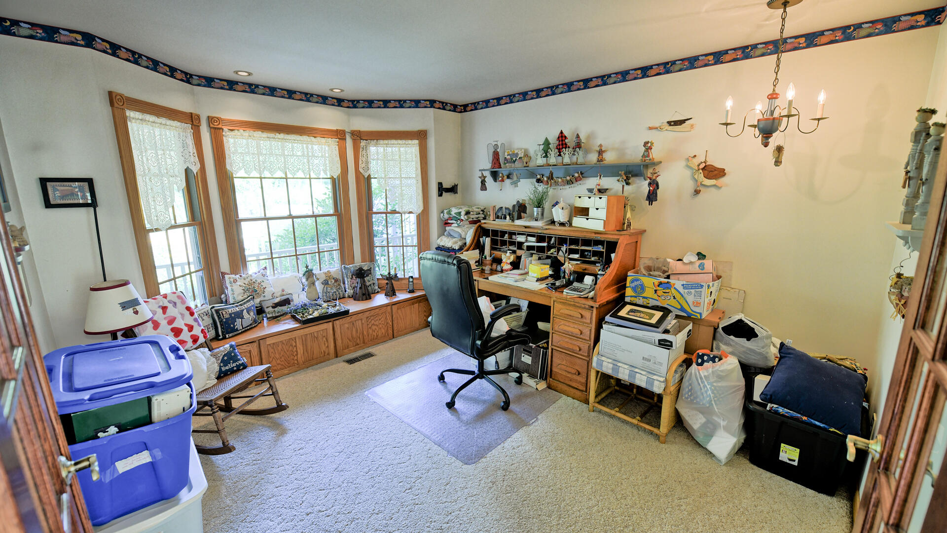 Portland, Michigan, 48875, United States, 5 Bedrooms Bedrooms, ,4 BathroomsBathrooms,Residential,For Sale,1928333