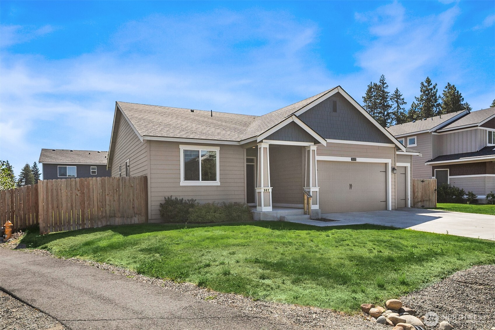 Cle Elum, Washington, 98922, United States, 3 Bedrooms Bedrooms, ,1 BathroomBathrooms,Residential,For Sale,1917547