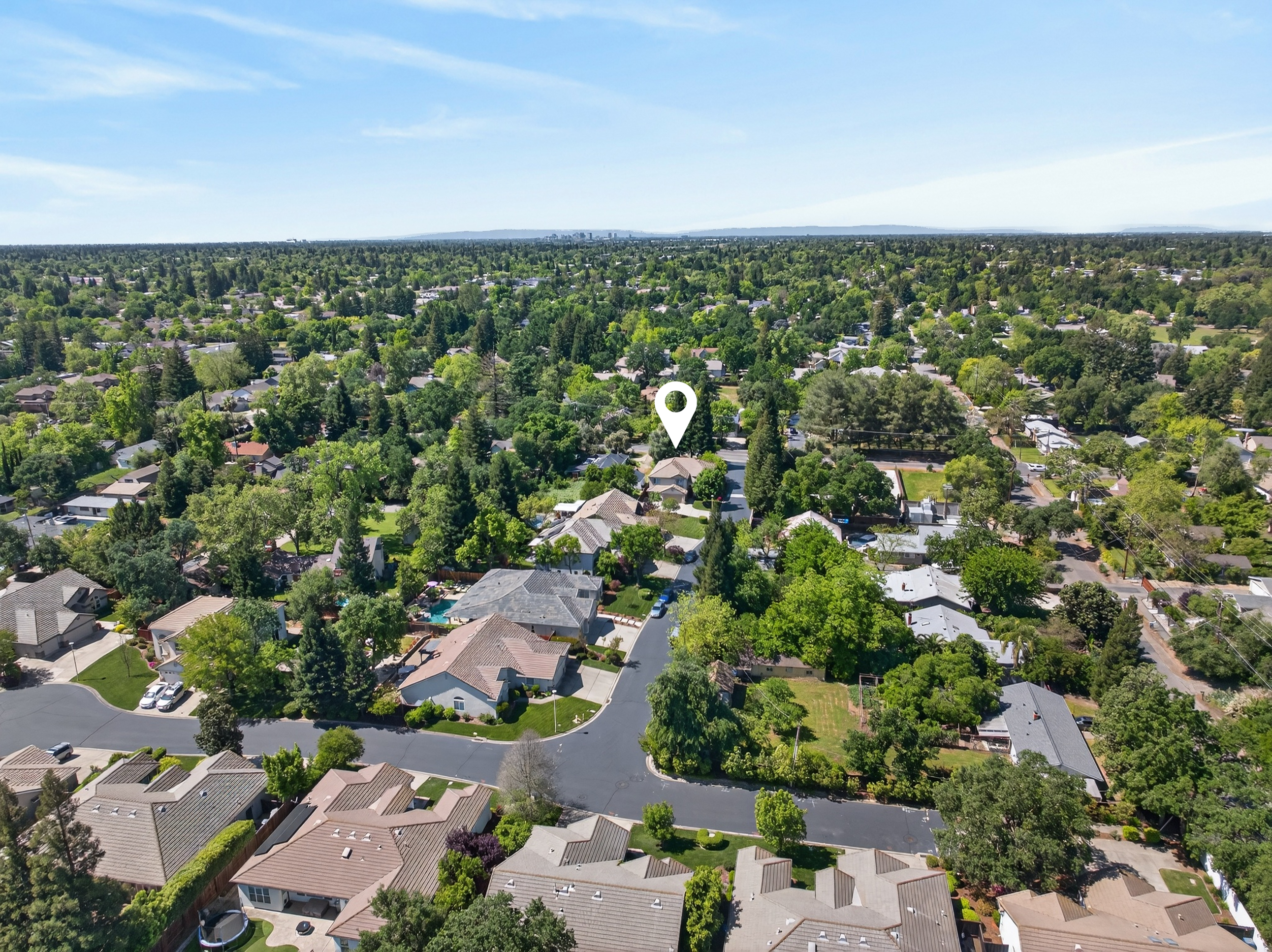  5500 Tierra Gardens Lane, Carmichael, CA 95608 - 物件實景