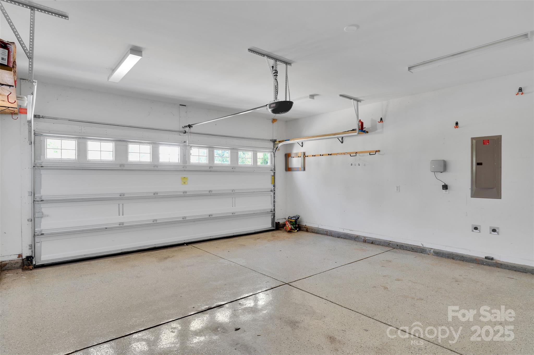 Charlotte, North Carolina, 28278, United States, 3 Bedrooms Bedrooms, ,2 BathroomsBathrooms,Residential,For Sale,1948260