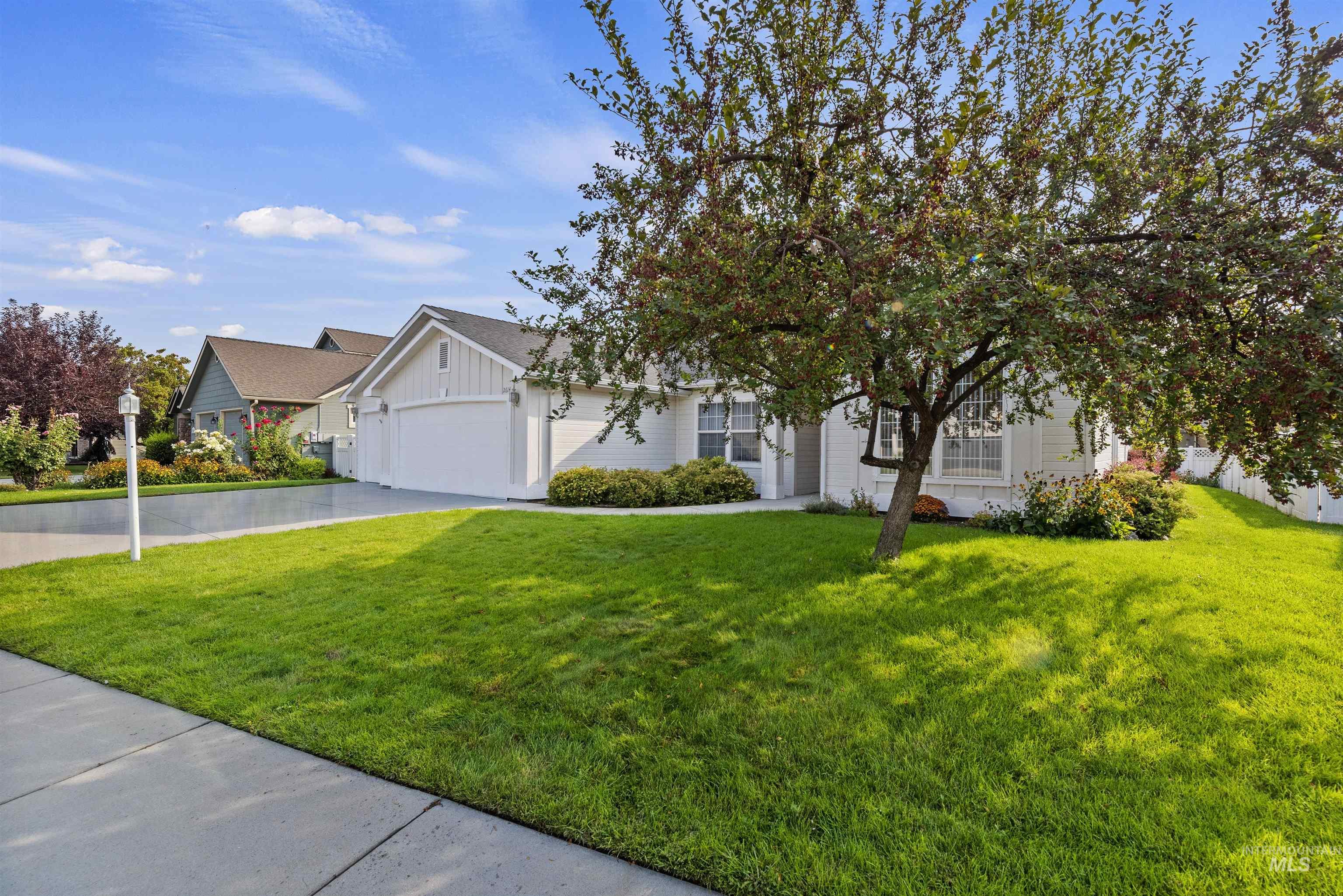 Meridian, Idaho, 83646-8306, United States, 4 Bedrooms Bedrooms, ,Residential,For Sale,1941739