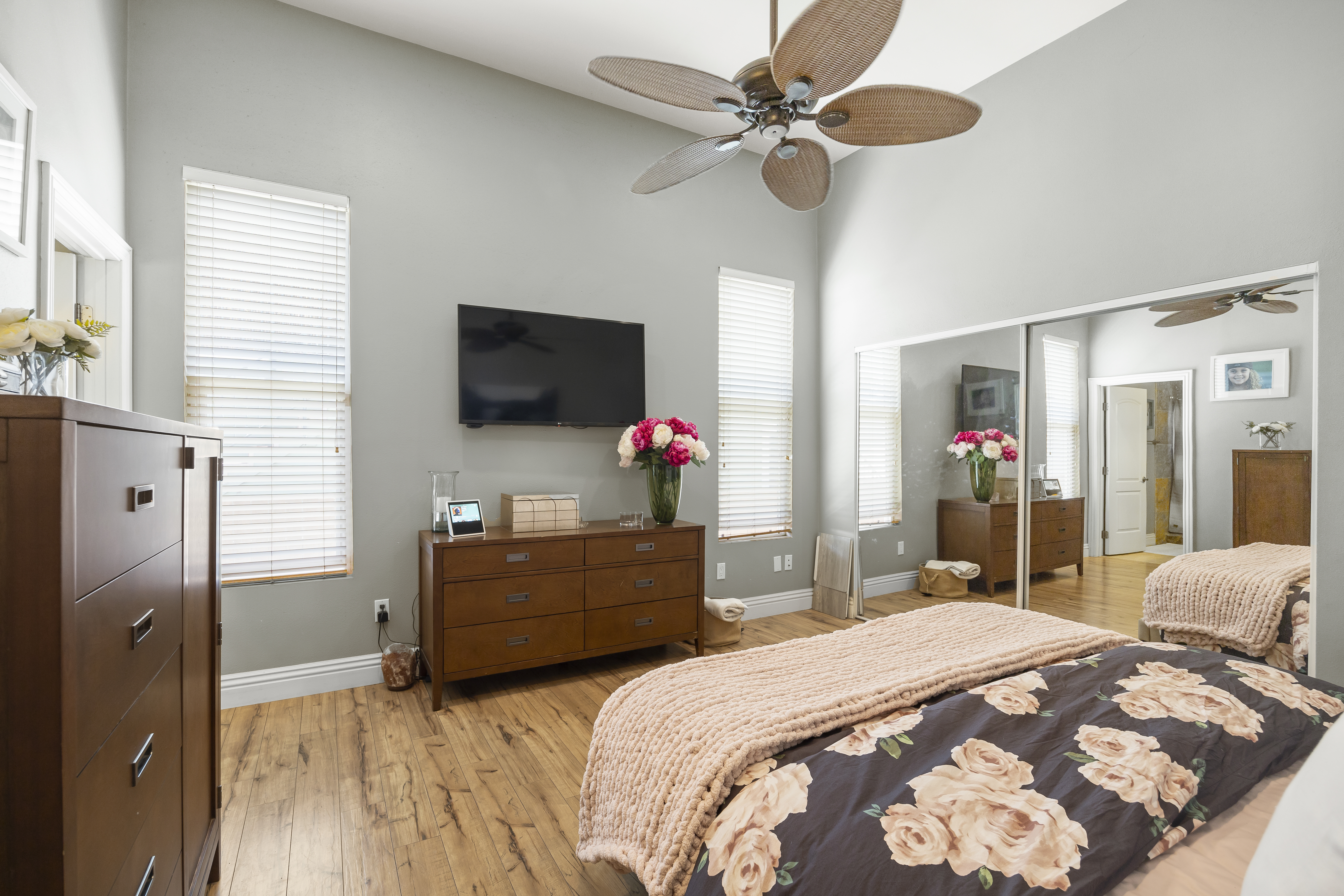  168 South Palm Street, Ventura, CA 93001 - 物件實景