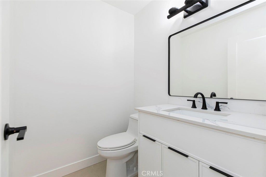 Glendale, California, 91206, United States, 4 Bedrooms Bedrooms, ,3 BathroomsBathrooms,Residential,For Sale,1940917