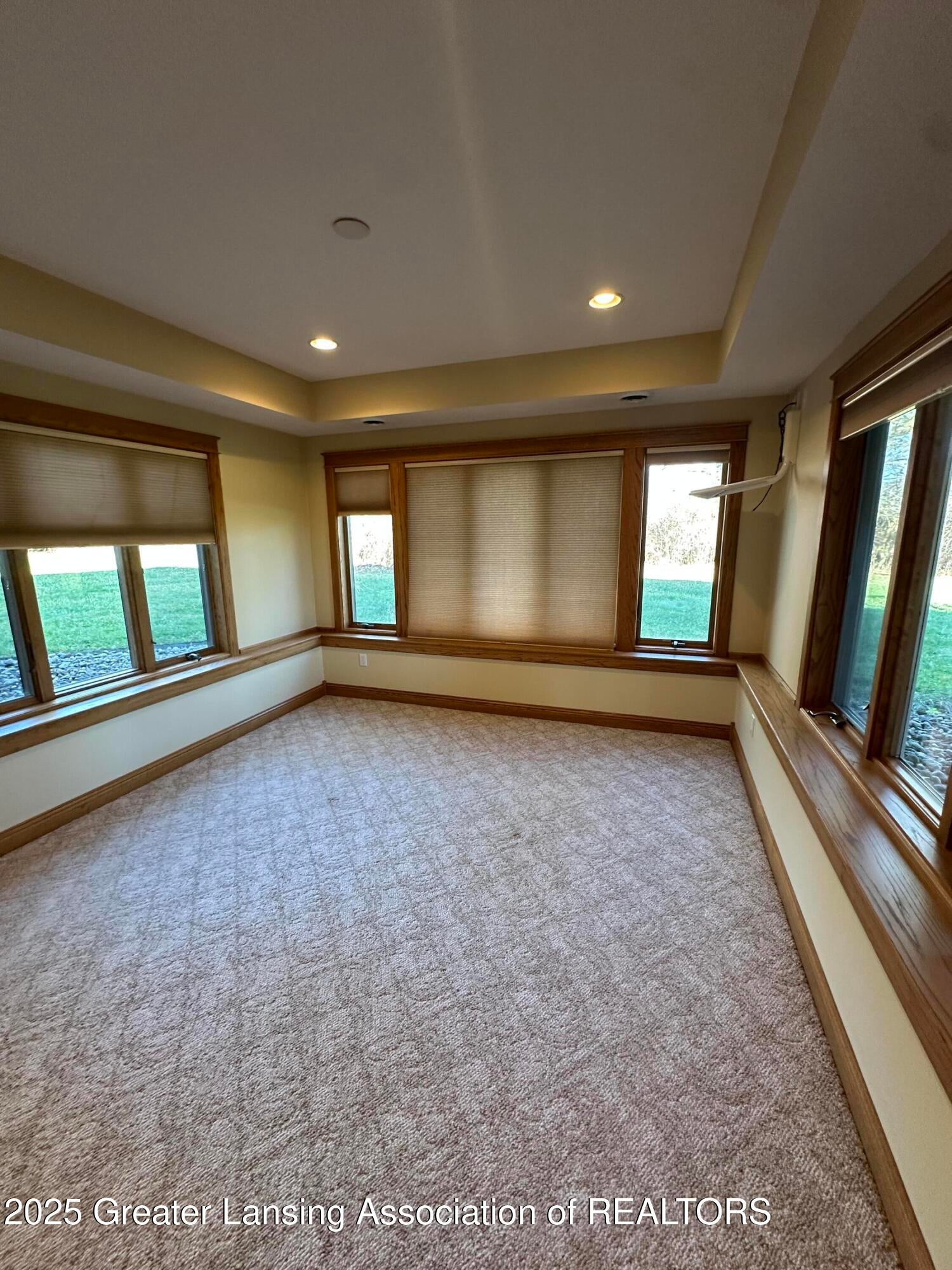 Lansing, Michigan, 48917, United States, 3 Bedrooms Bedrooms, ,4 BathroomsBathrooms,Residential,For Sale,1995579