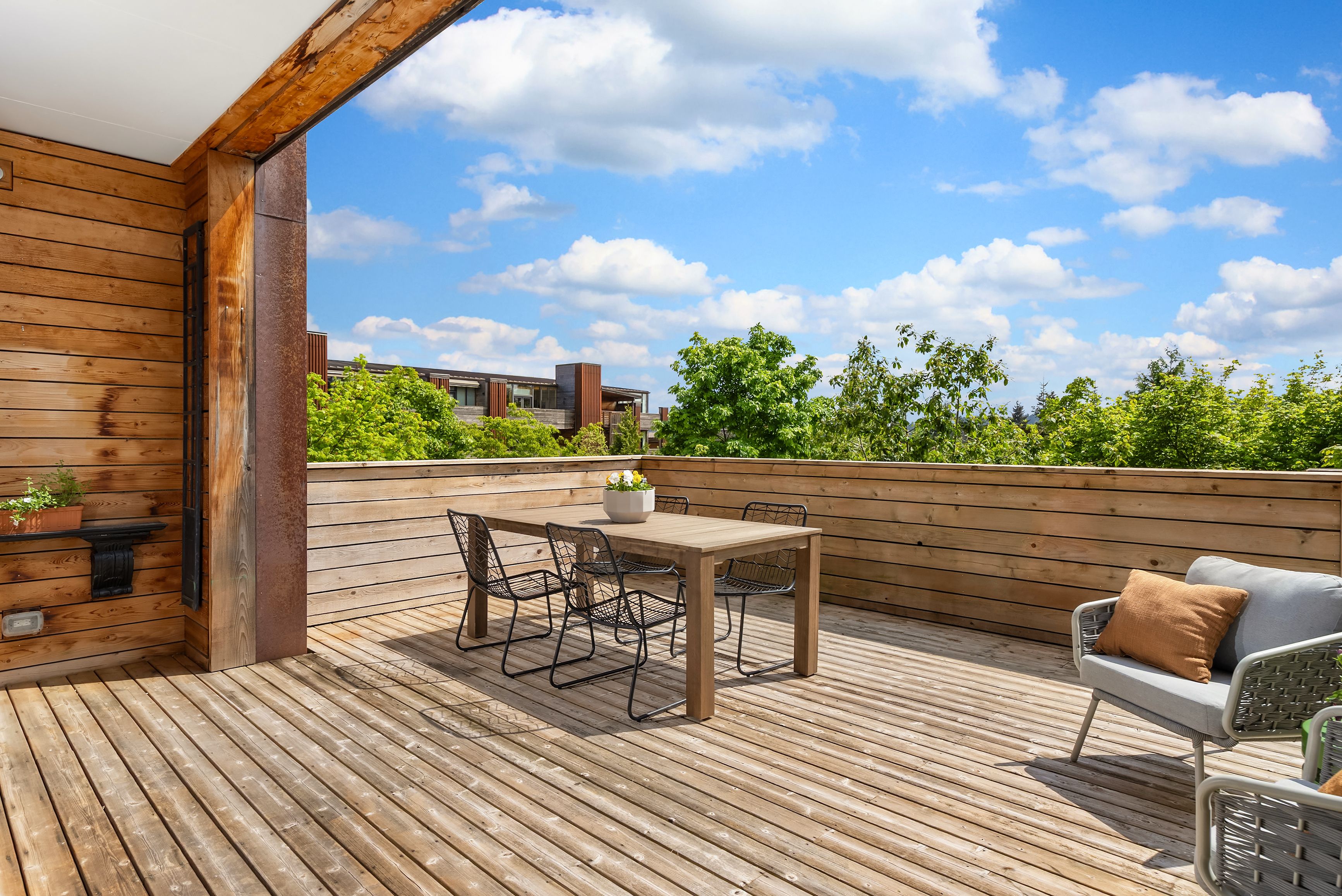  221 Wyatt Way NW, Unit A104, Bainbridge Island, WA 98110 - 物件實景