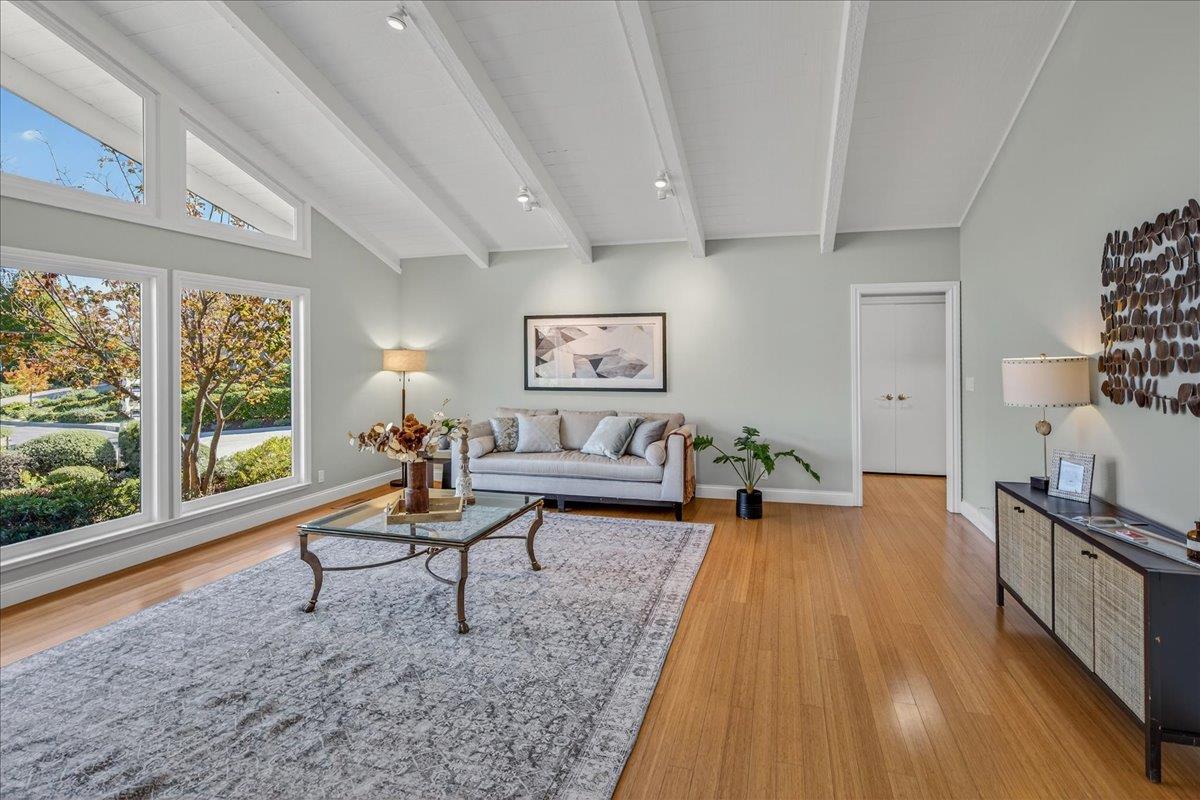 Saratoga, California, 95070, United States, 5 Bedrooms Bedrooms, ,3 BathroomsBathrooms,Residential,For Sale,1989664