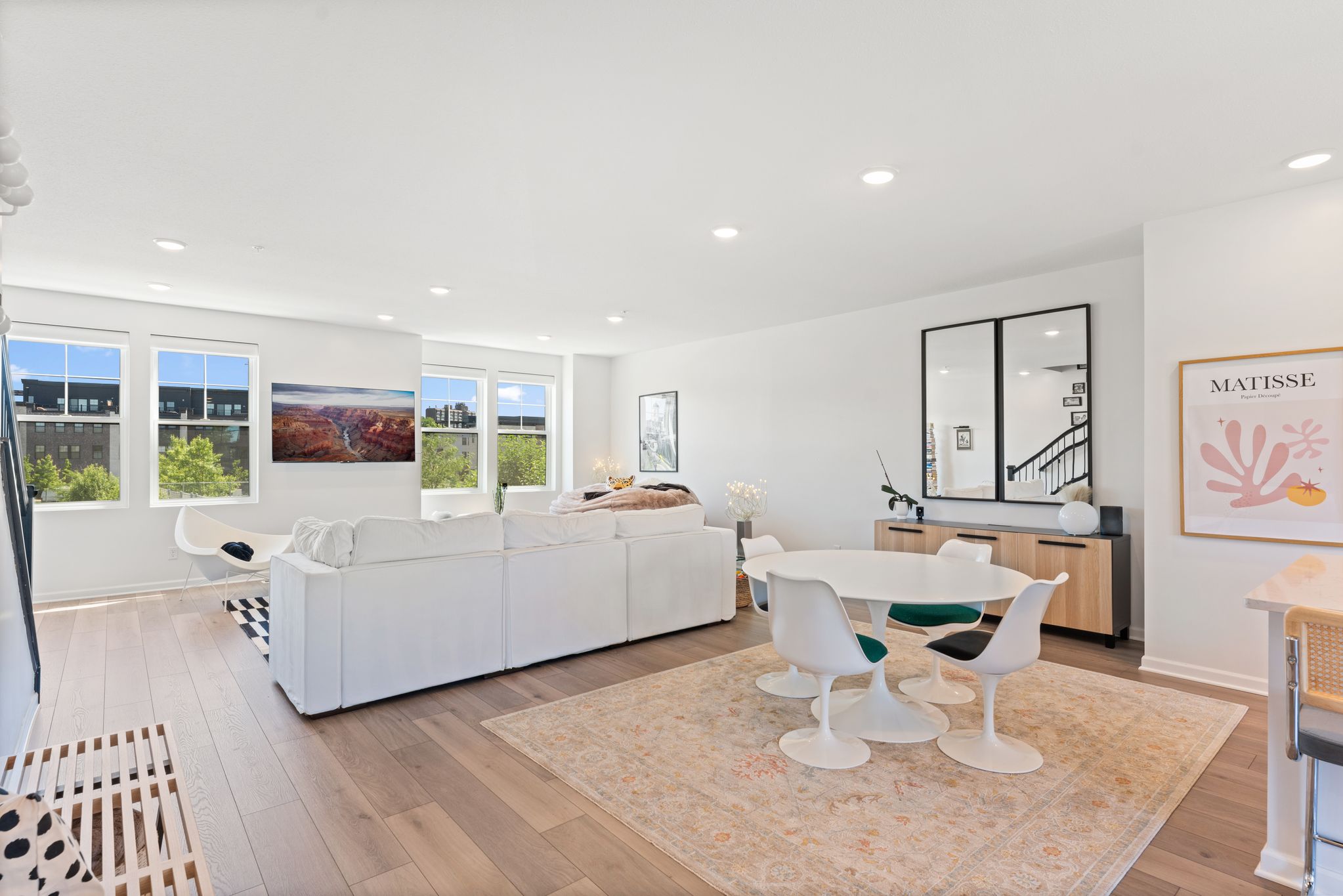  Urban Living at Its Finest: Expansive Highland Bridge Rowhome with River Views - 物件實景