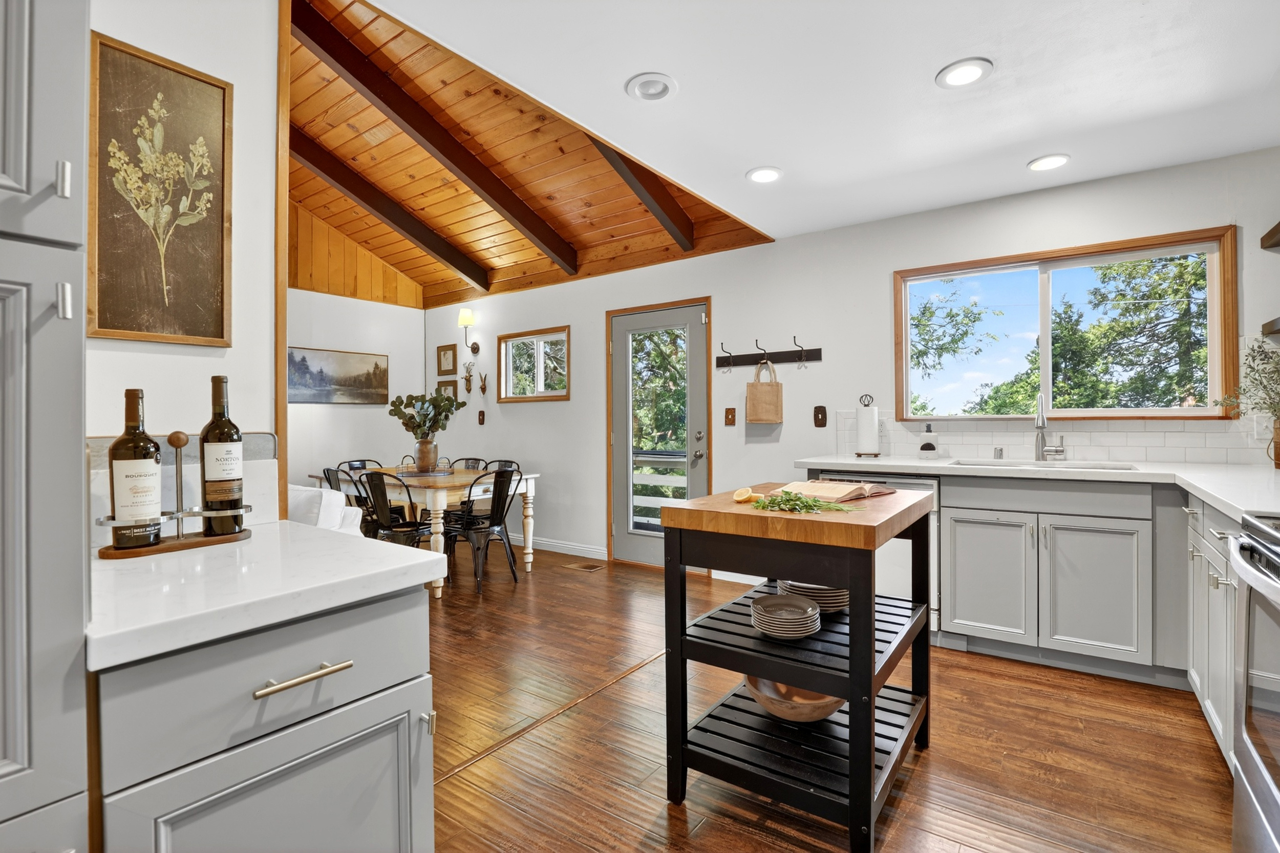  176 Fir Terrace, Cedar Glen, CA 92321 - 物件實景