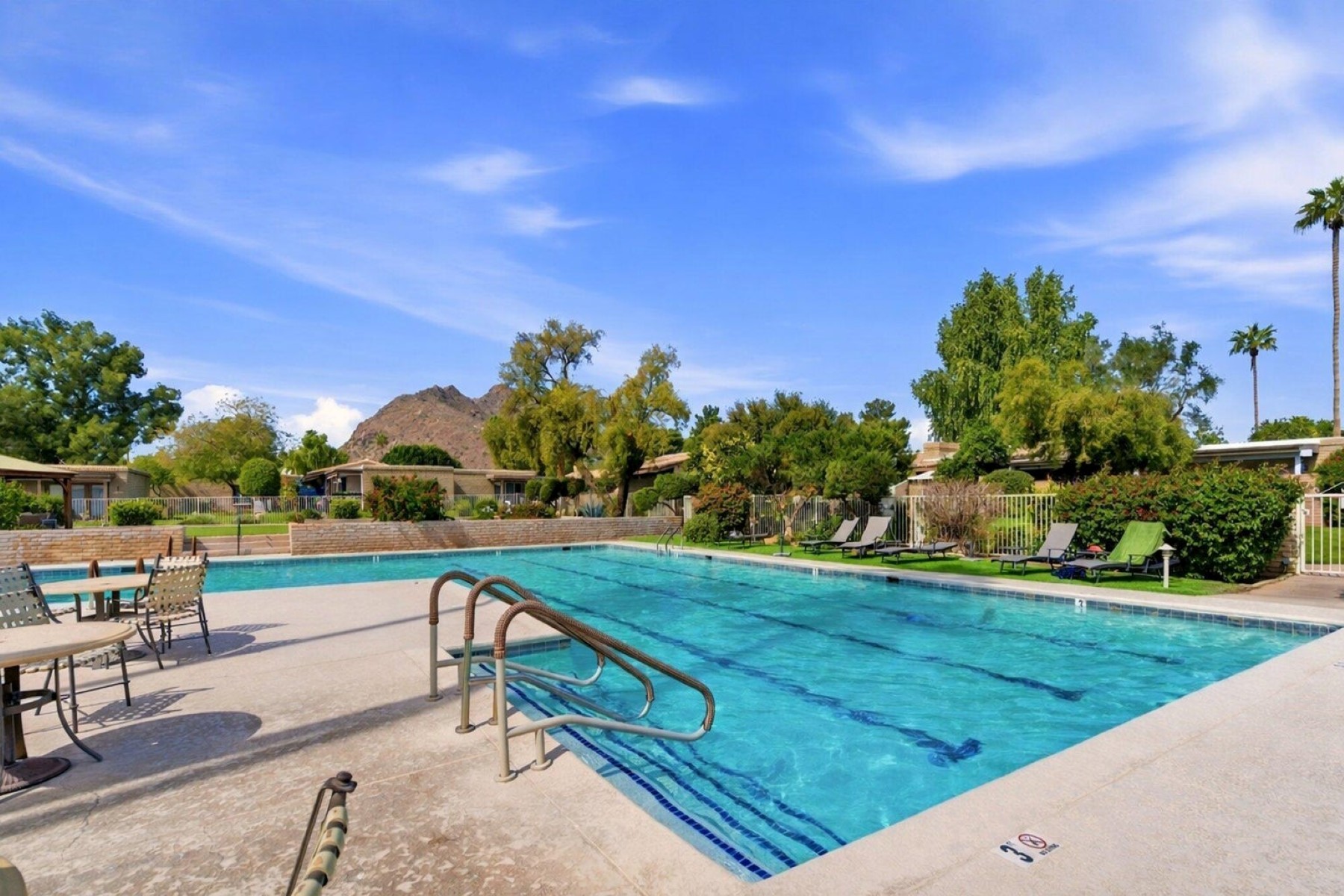  4800 N 68th Street  Scottsdale, AZ - 物件實景
