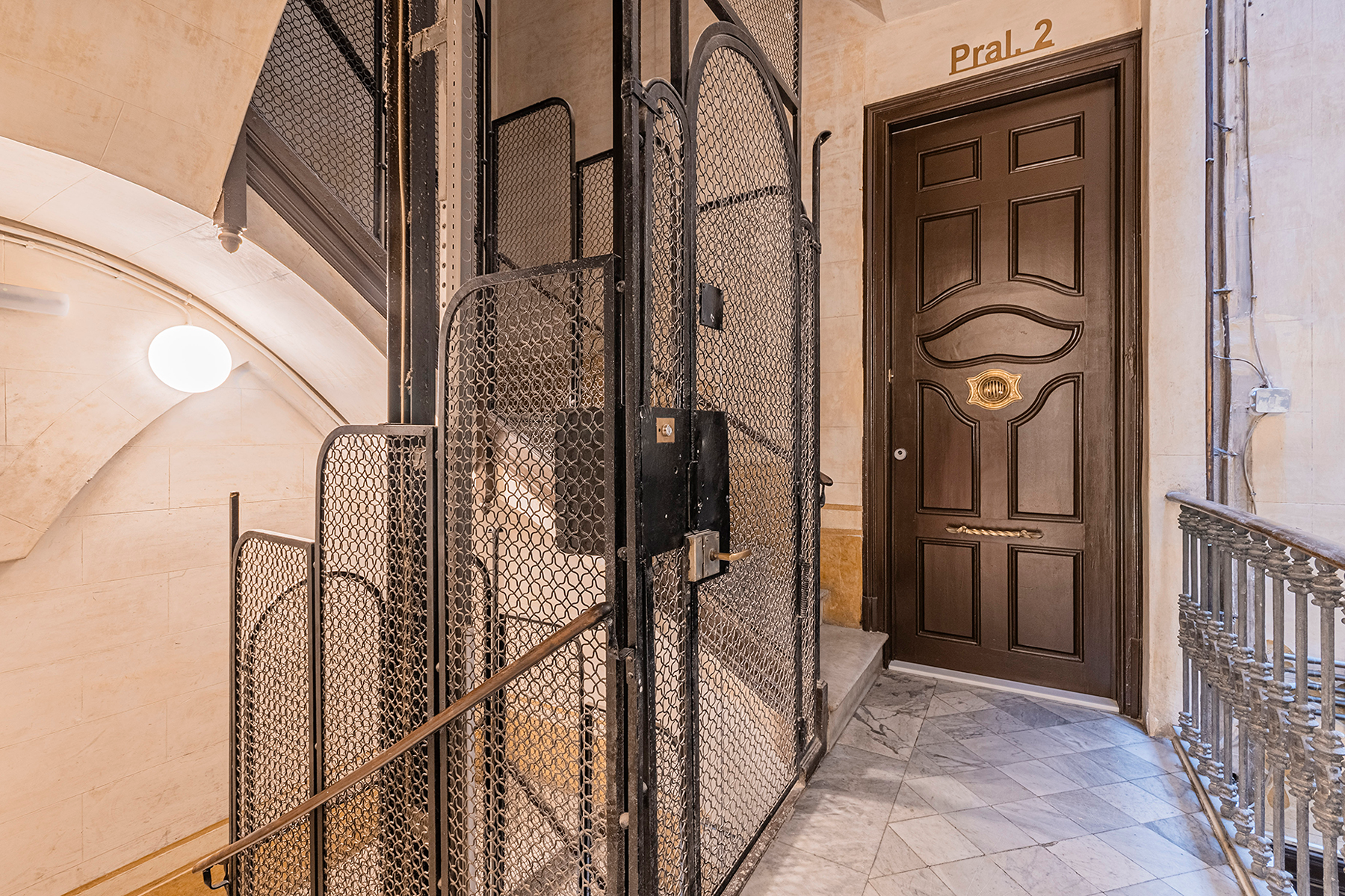  Corner flat newly renovated in Eixample - 物件實景