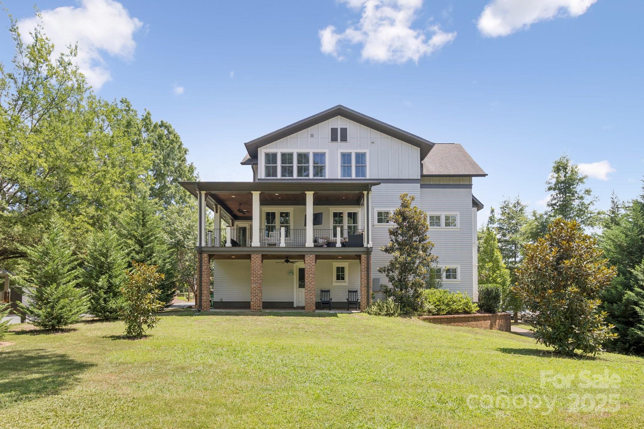 Charlotte, North Carolina, 28204, United States, 4 Bedrooms Bedrooms, ,5 BathroomsBathrooms,Residential,For Sale,1906125