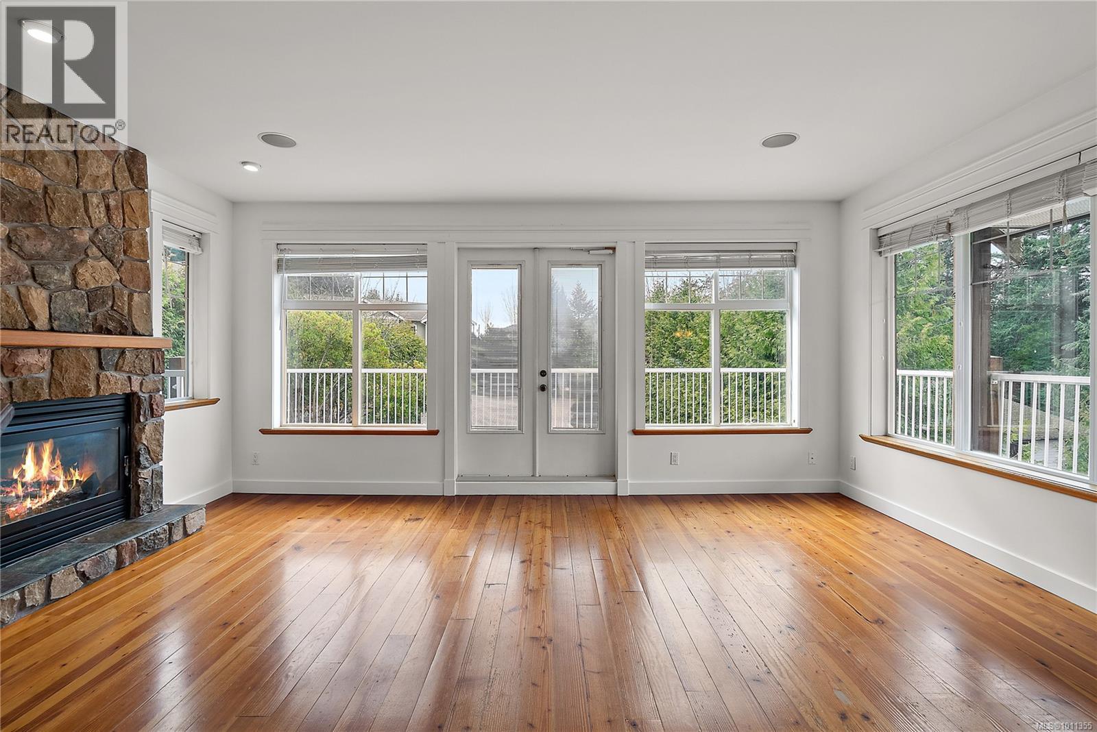LANGFORD, British Columbia, V9C 4L5, CA, 4 Bedrooms Bedrooms, ,4 BathroomsBathrooms,Residential,For Sale,1946861