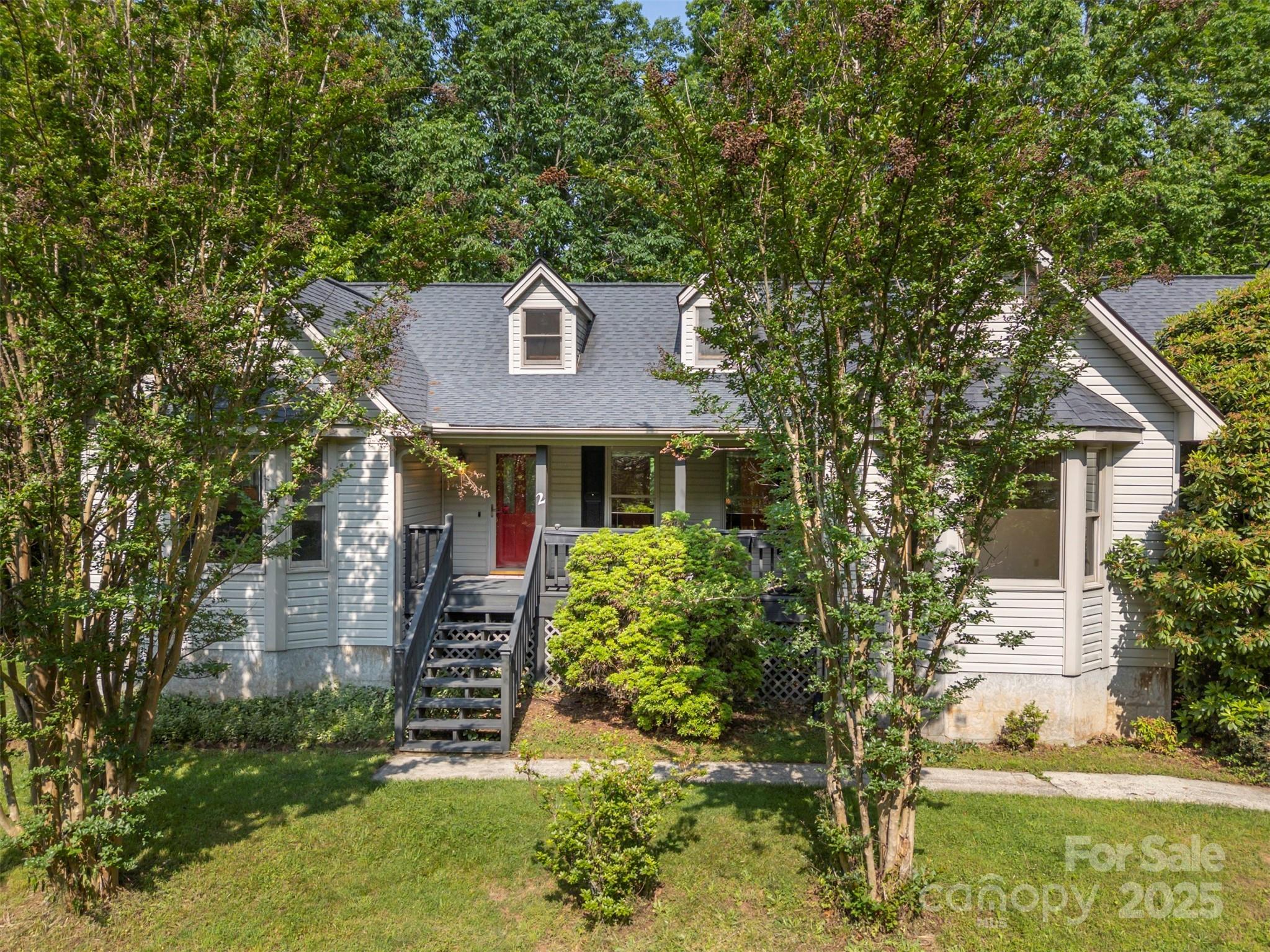 Zirconia, North Carolina, 28790, United States, 3 Bedrooms Bedrooms, ,2 BathroomsBathrooms,Residential,For Sale,1827884