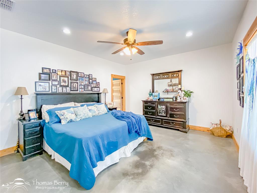 Moran, Texas, 76464, United States, 3 Bedrooms Bedrooms, ,2 BathroomsBathrooms,Residential,For Sale,1857951