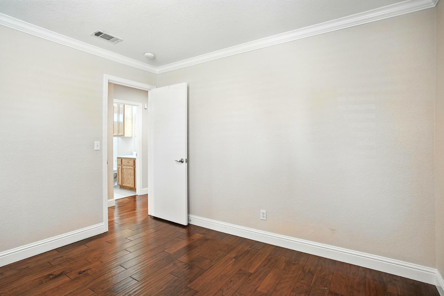 Galt, California, 95632, United States, 3 Bedrooms Bedrooms, ,2 BathroomsBathrooms,Residential,For Sale,1906984