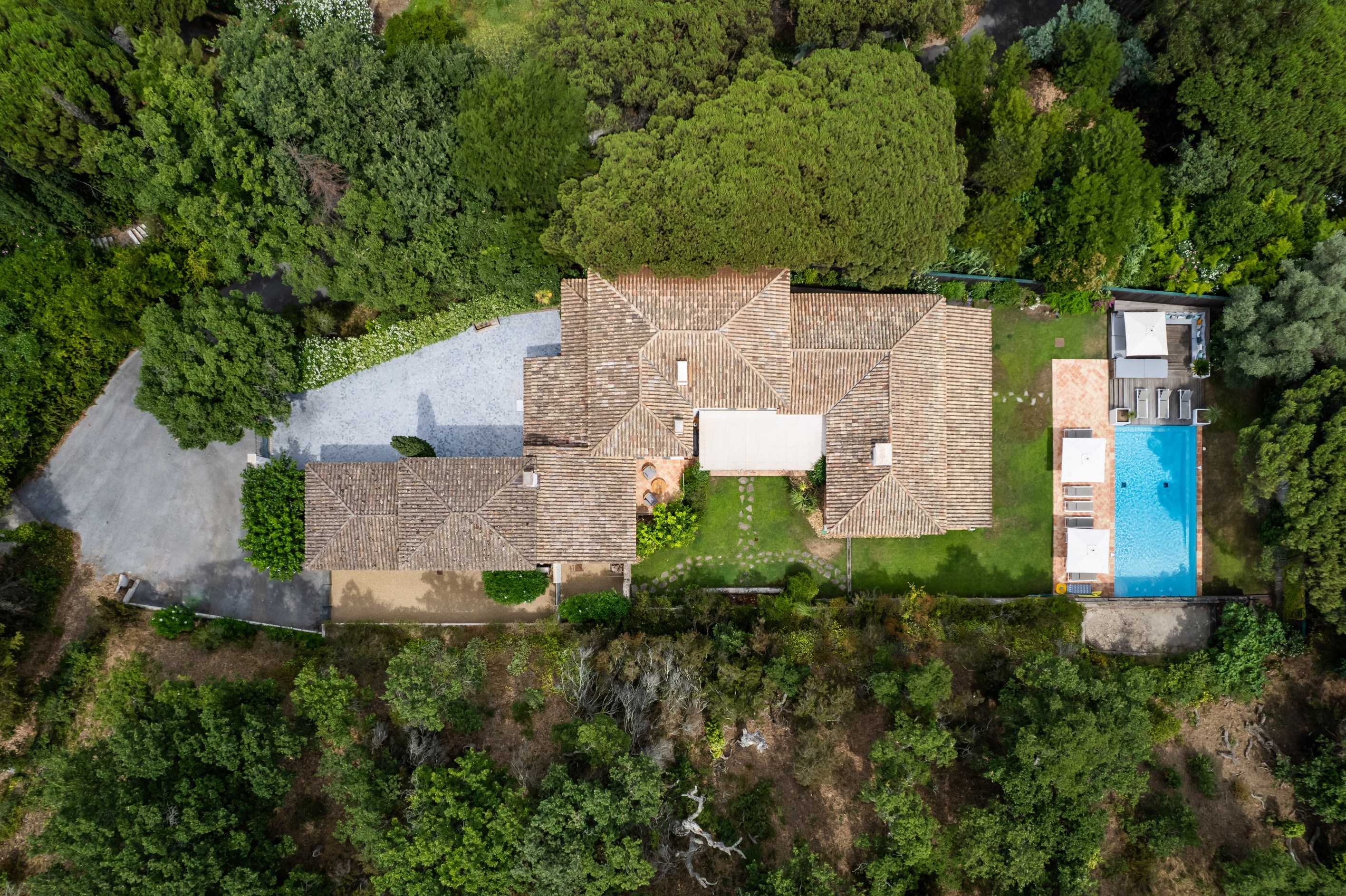  Renovated provençal farmhouse in Ramatuelle on 1.8 hectares of forest - 物件實景