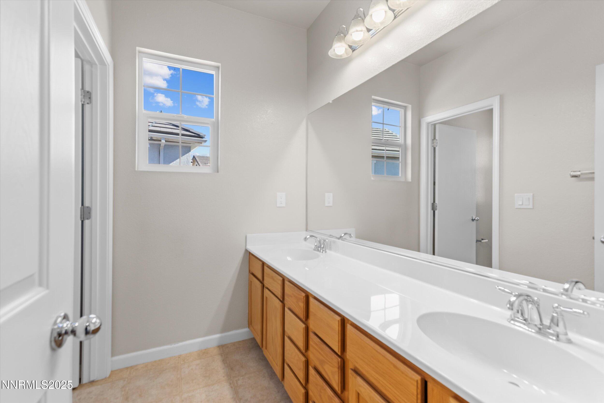 Sparks, Nevada, 89436, United States, 3 Bedrooms Bedrooms, ,3 BathroomsBathrooms,Residential,For Sale,1988123