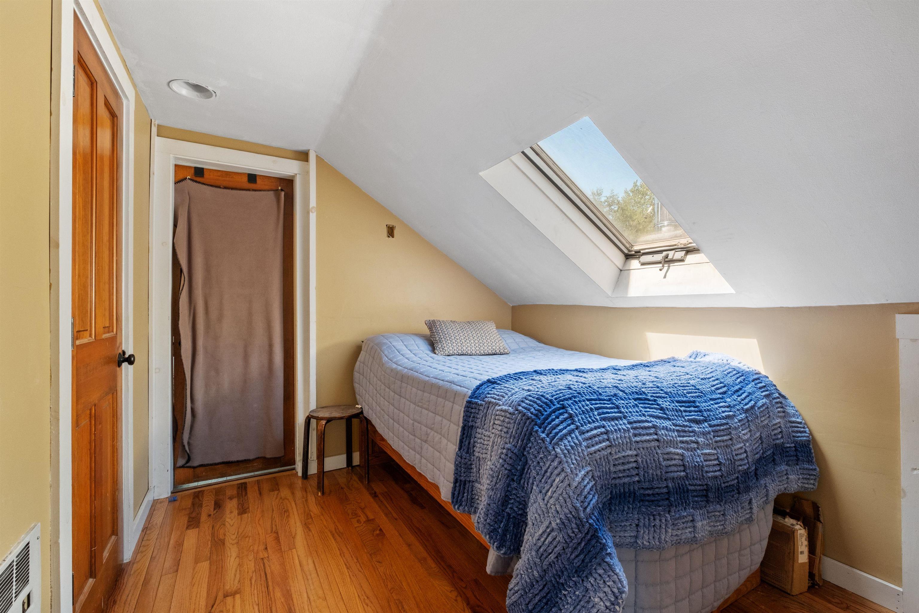 Bradford, New Hampshire, 03221, United States, 4 Bedrooms Bedrooms, ,1 BathroomBathrooms,Residential,For Sale,1924842