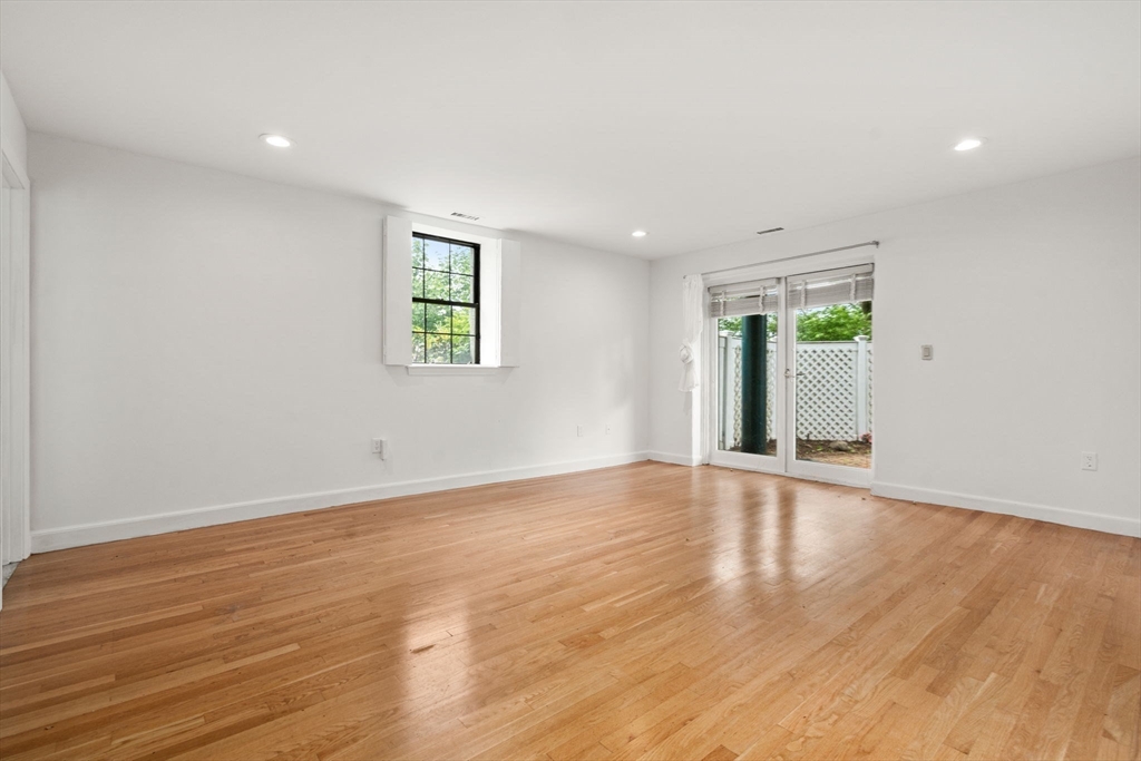 Brookline, Massachusetts, 02446, United States, 3 Bedrooms Bedrooms, ,3 BathroomsBathrooms,Residential,For Sale,1836663