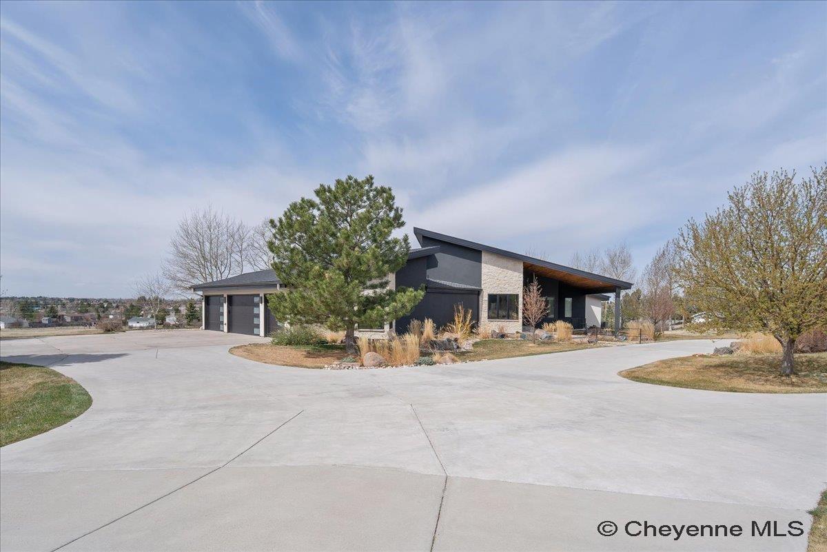 Cheyenne, Wyoming, 82009, United States, 6 Bedrooms Bedrooms, ,7 BathroomsBathrooms,Residential,For Sale,1793630