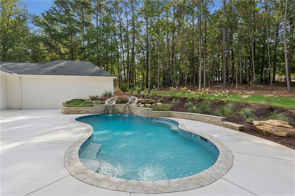 Alpharetta, Georgia, 30004, United States, 5 Bedrooms Bedrooms, ,7 BathroomsBathrooms,Residential,For Sale,1978962