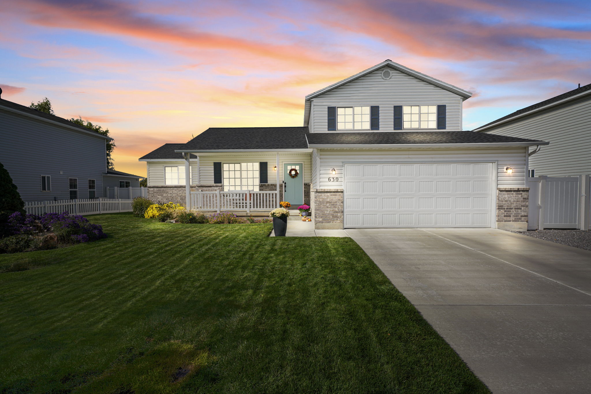 Lehi, Utah, 84043, United States, 4 Bedrooms Bedrooms, ,3 BathroomsBathrooms,Residential,For Sale,1973870