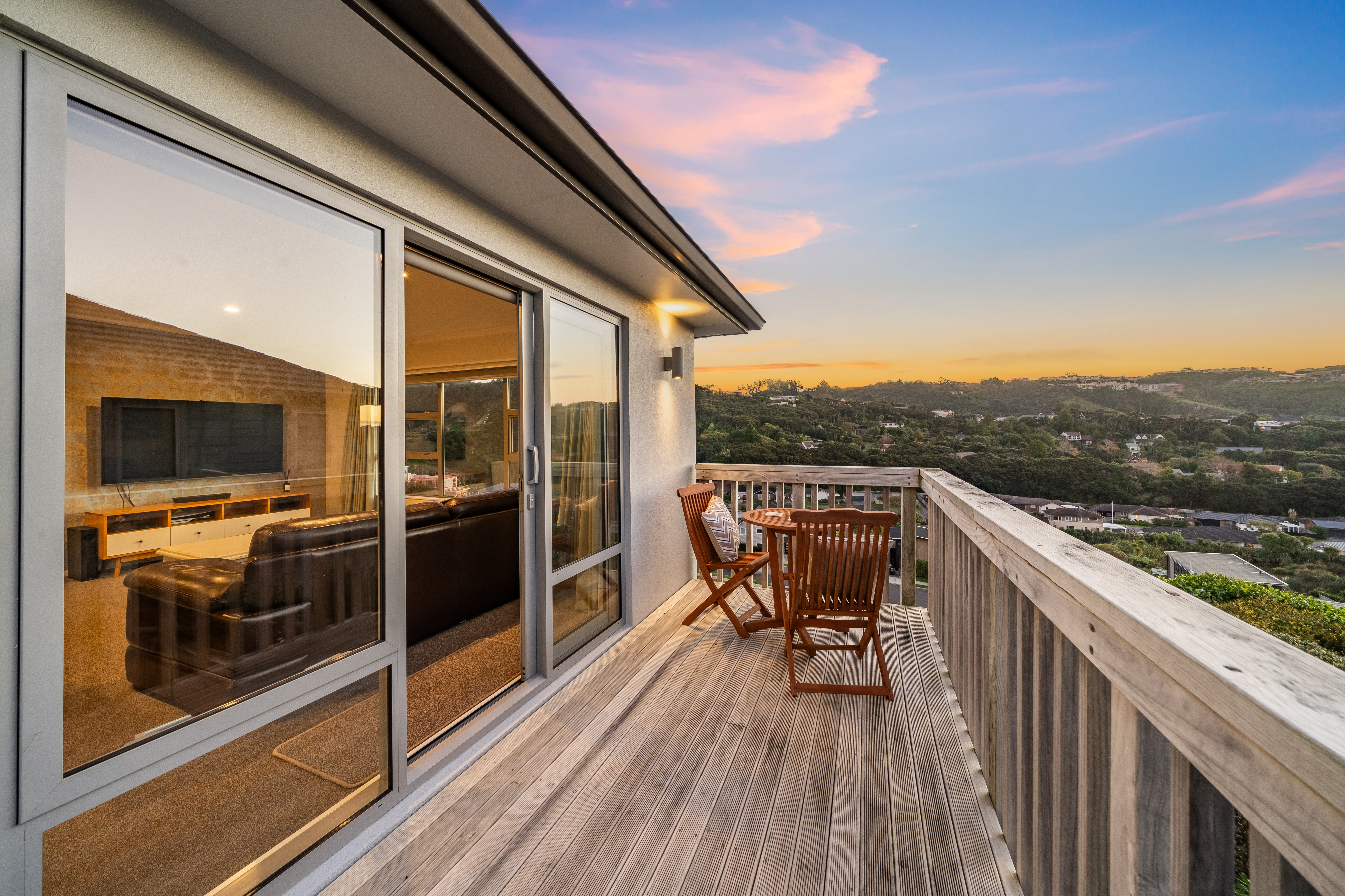  6 Bluejacket Place, Whitby, Porirua - 物件實景