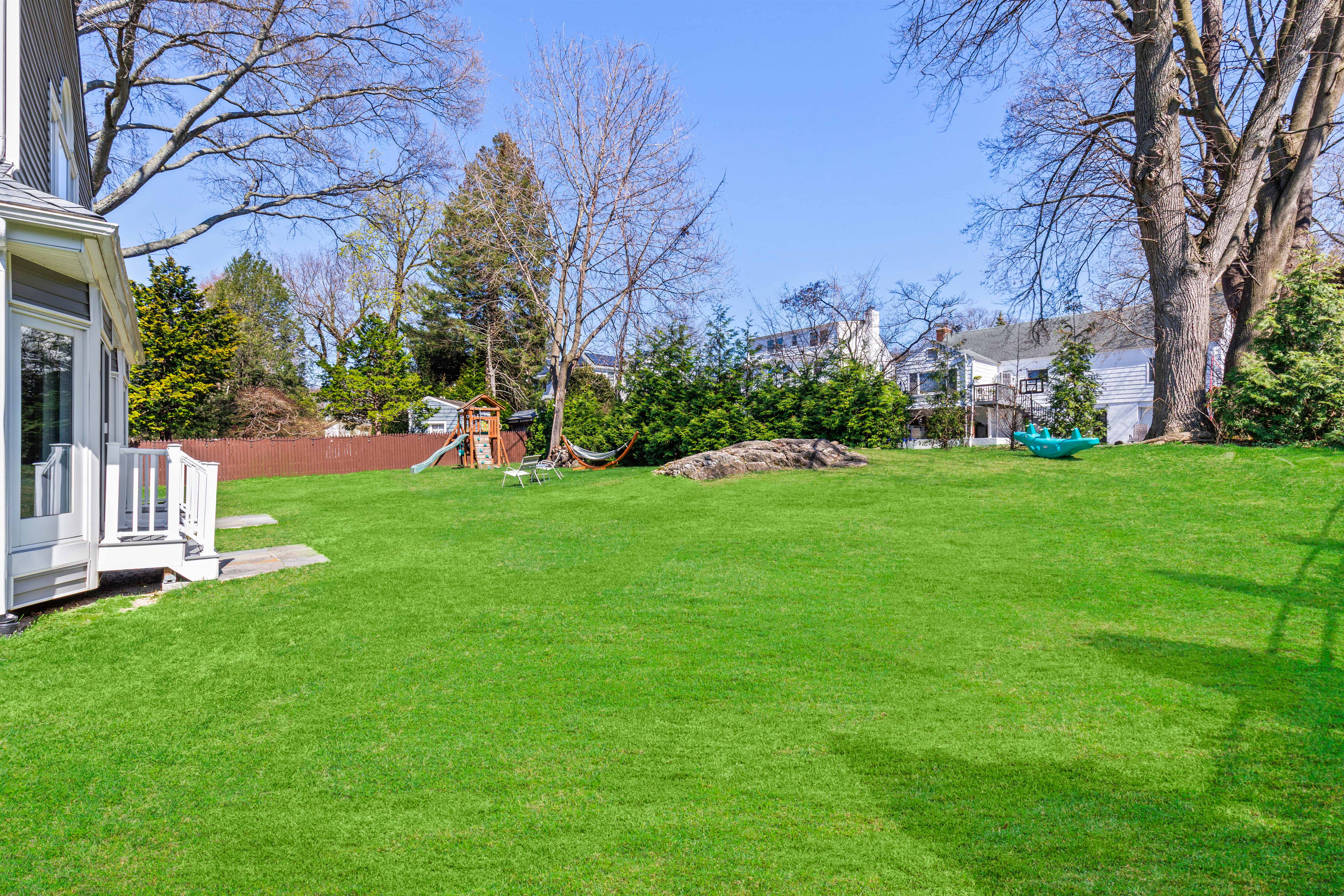  Fully Renovated Shore Acres Home - 物件實景