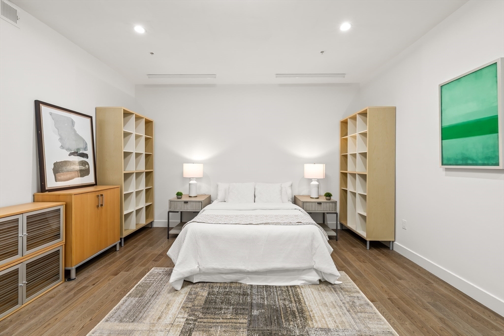 Braintree, Massachusetts, 02184, United States, 2 Bedrooms Bedrooms, ,2 BathroomsBathrooms,Residential,For Sale,2003419