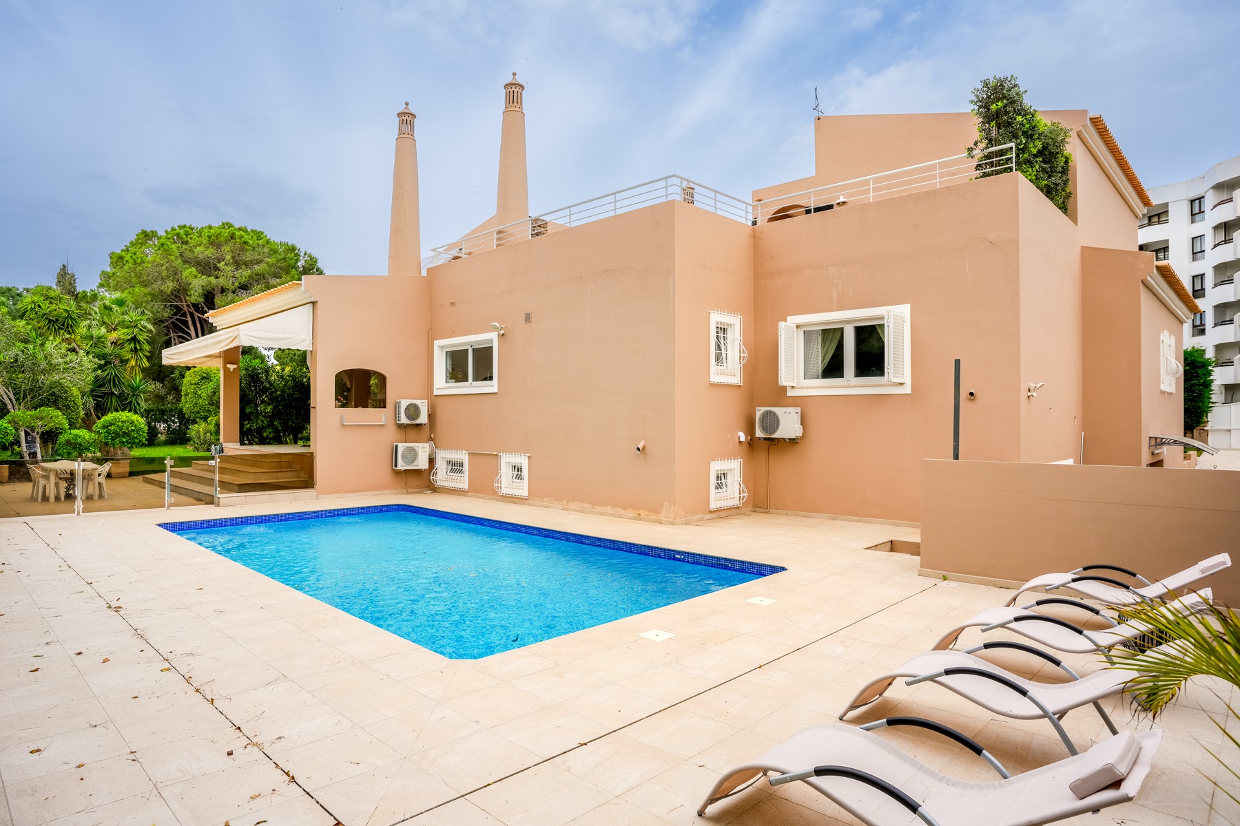  Detached house, 6 bedrooms, for Sale - 物件實景