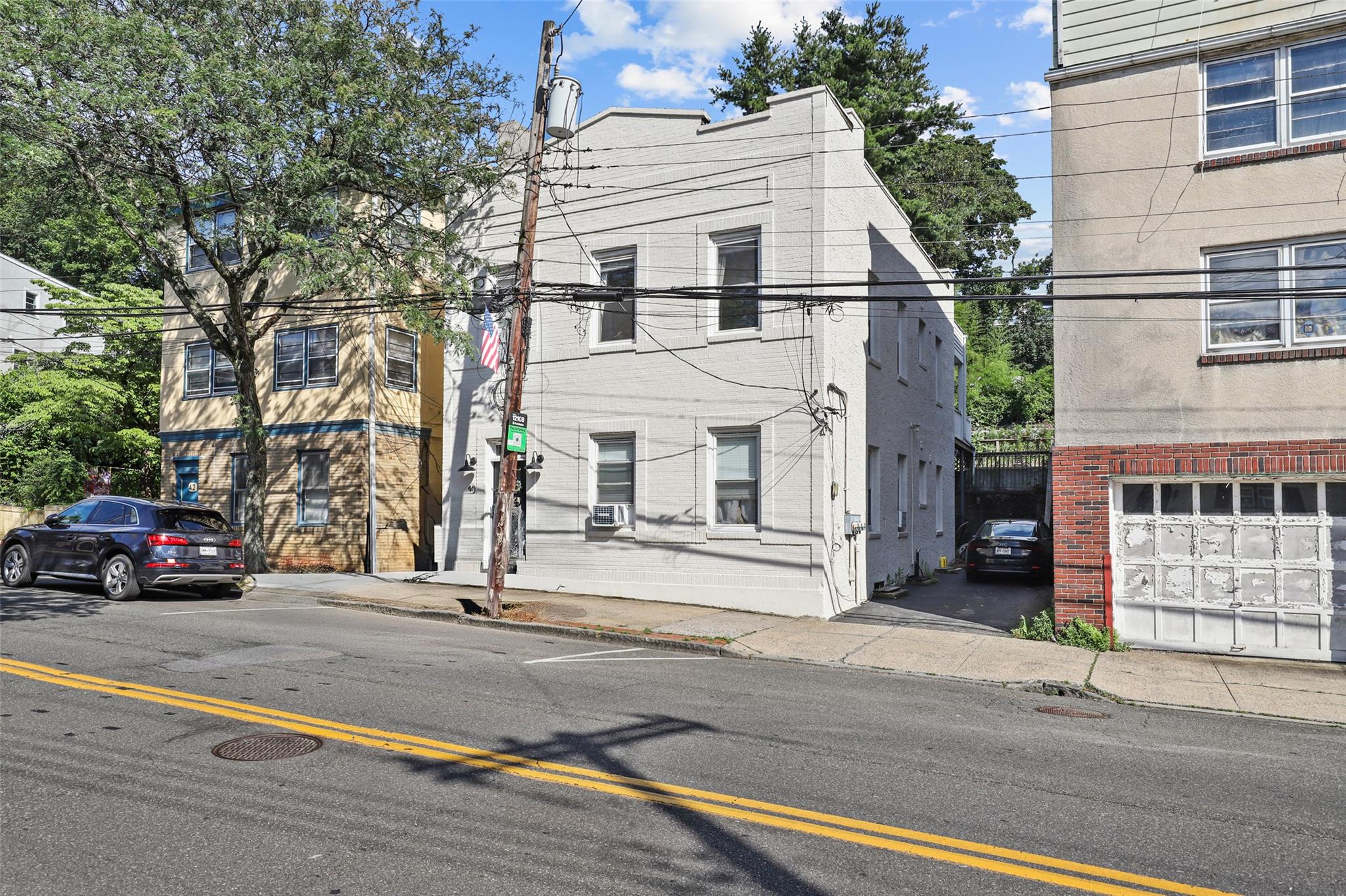 Dobbs Ferry, New York, 10522, United States, 5 Bedrooms Bedrooms, ,2 BathroomsBathrooms,Residential,For Sale,1905486