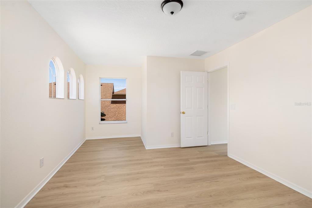 University Park, Florida, 34201, United States, 4 Bedrooms Bedrooms, ,4 BathroomsBathrooms,Residential,For Sale,1876189