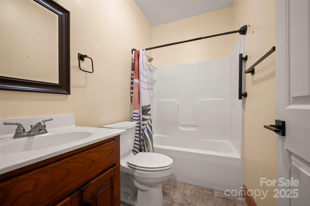 Tryon, North Carolina, 28782, United States, 4 Bedrooms Bedrooms, ,3 BathroomsBathrooms,Residential,For Sale,1890231