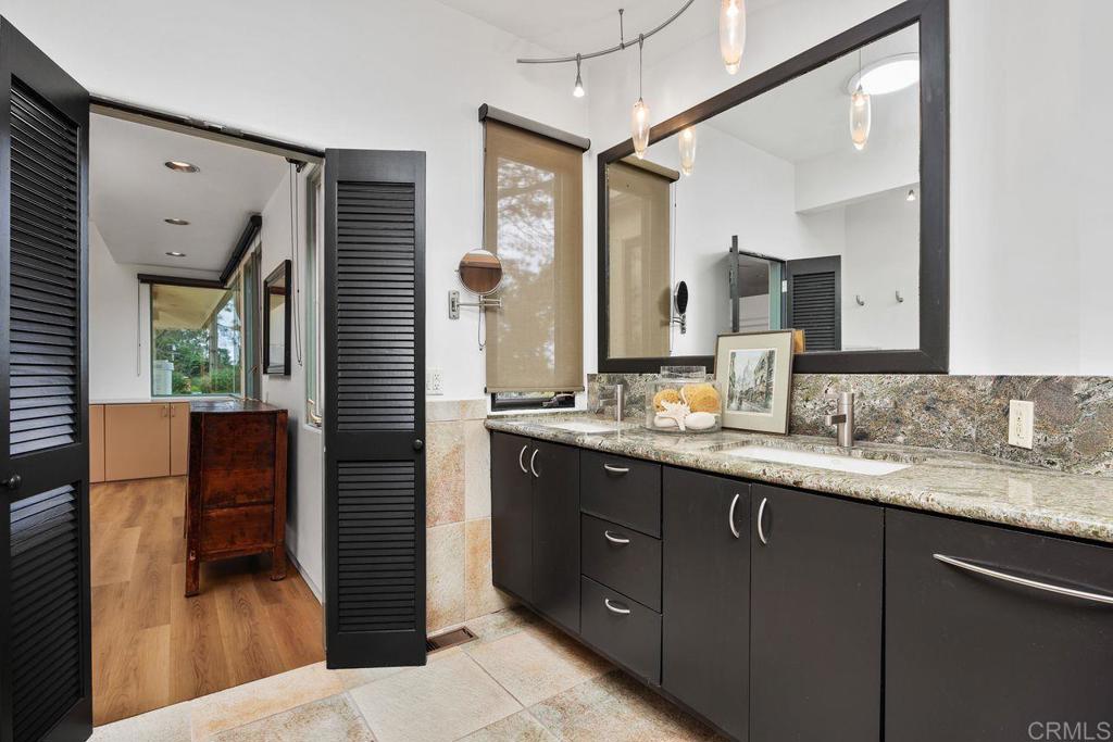 Del Mar, California, 92014, United States, 5 Bedrooms Bedrooms, ,5 BathroomsBathrooms,Residential,For Sale,1837047