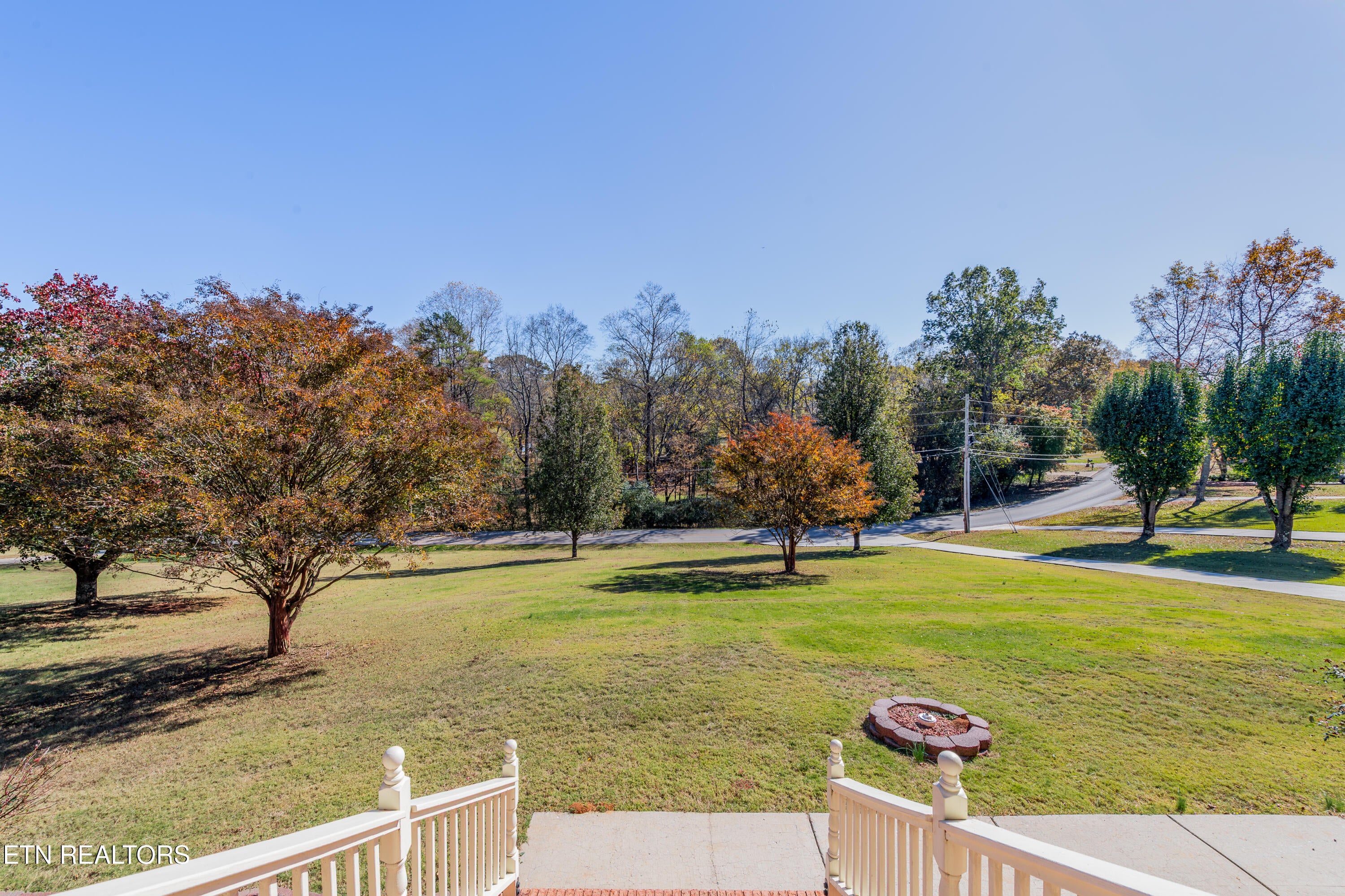 Harriman, Tennessee, 37748, United States, 3 Bedrooms Bedrooms, ,4 BathroomsBathrooms,Residential,For Sale,1989060