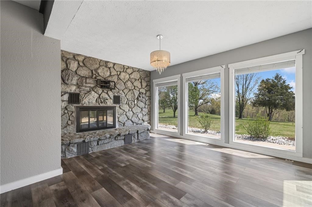 Harrison, Arkansas, 72601, United States, 4 Bedrooms Bedrooms, ,4 BathroomsBathrooms,Residential,For Sale,1993048