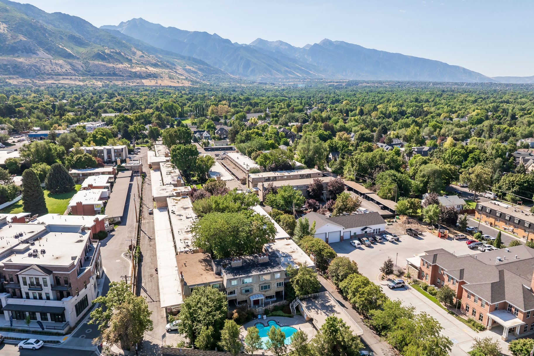  Light-Filled, Remodeled Living in the Heart of Holladay - 物件實景