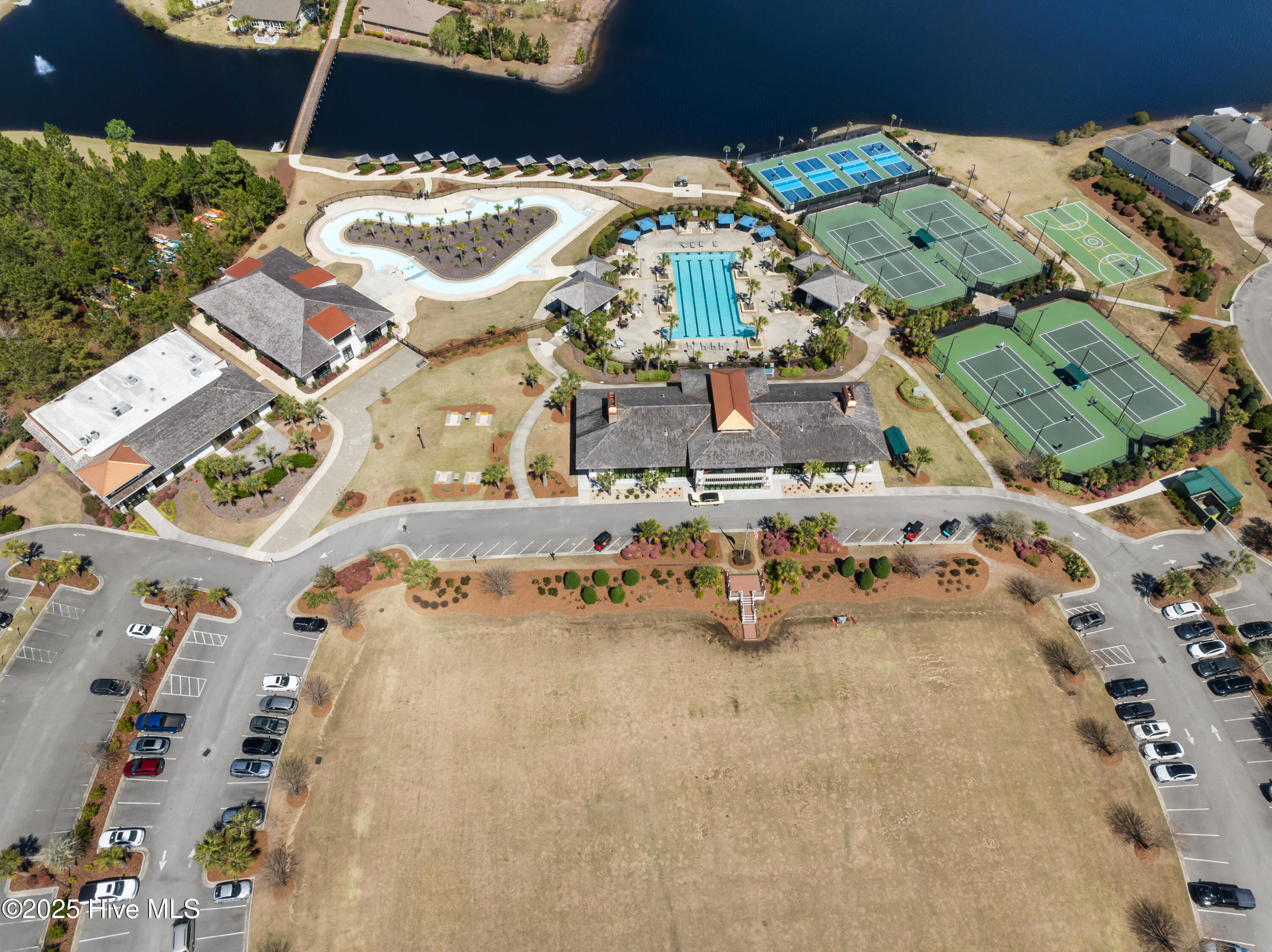 Leland, North Carolina, 28451, United States, 4 Bedrooms Bedrooms, ,4 BathroomsBathrooms,Residential,For Sale,1838487