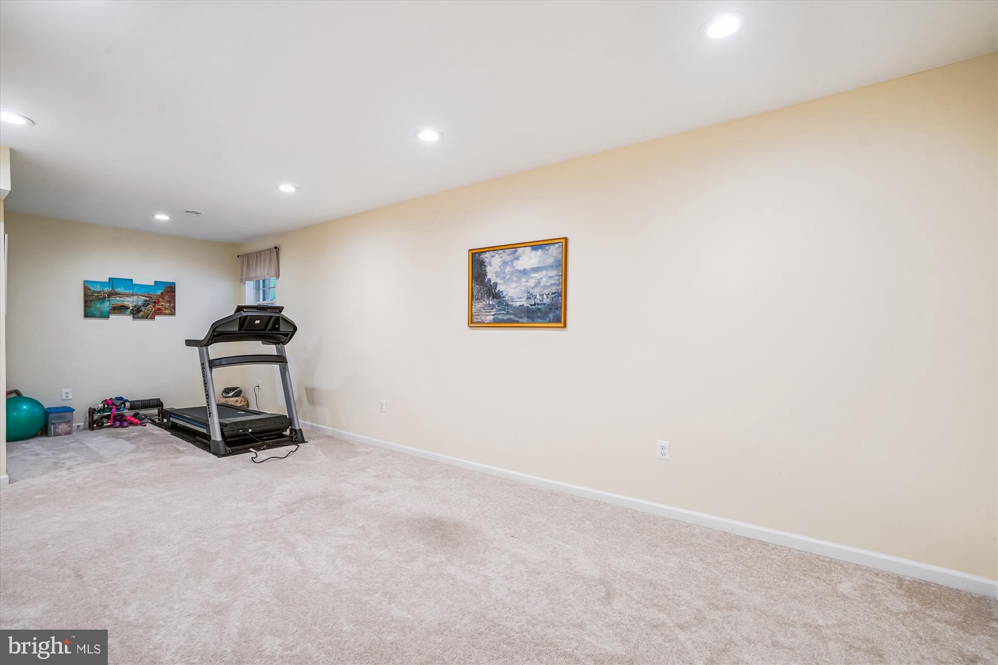 Burke, Virginia, 22015, United States, 5 Bedrooms Bedrooms, ,4 BathroomsBathrooms,Residential,For Sale,1905791