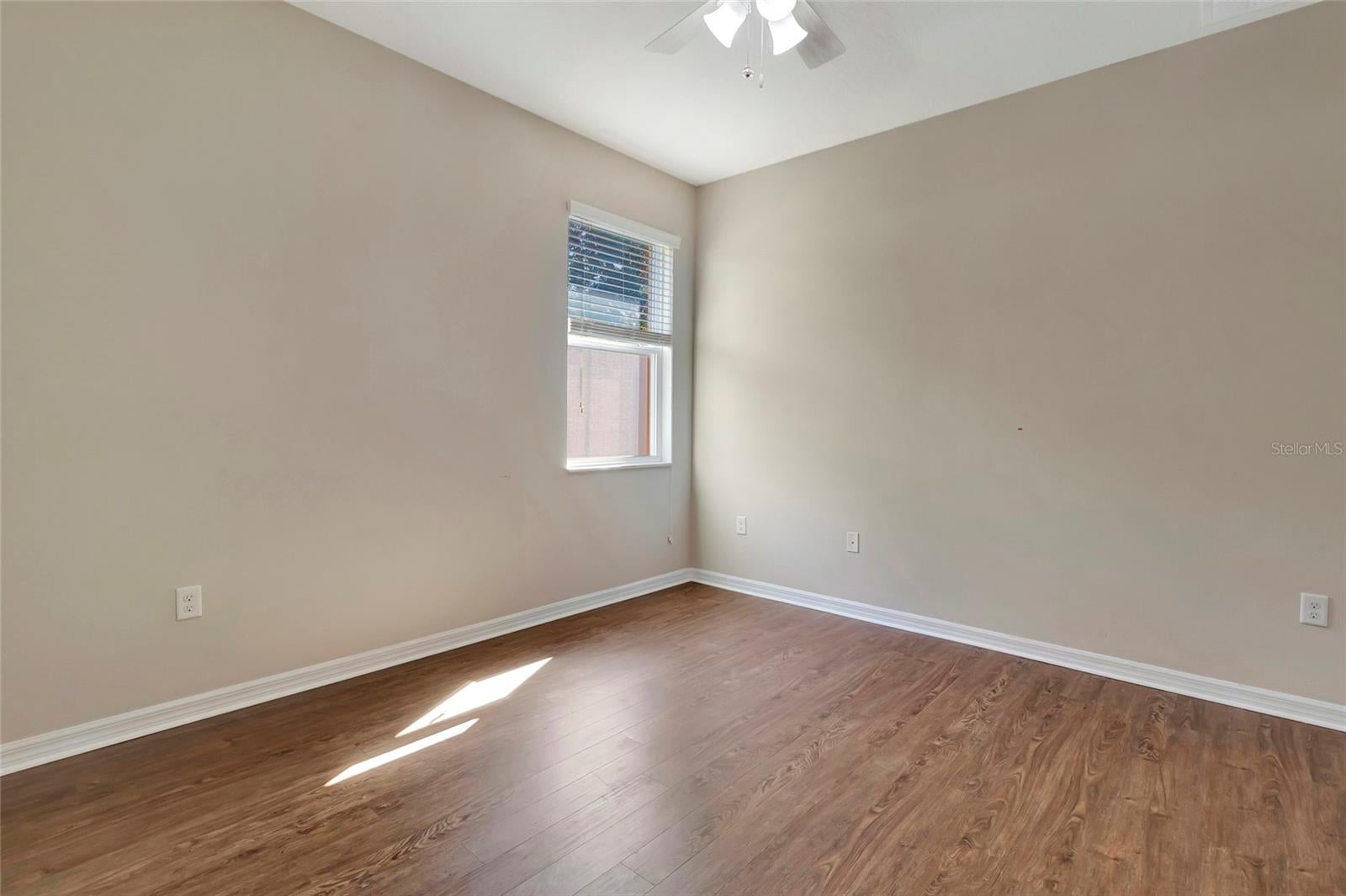 CLERMONT, Florida, 34711, United States, 4 Bedrooms Bedrooms, ,3 BathroomsBathrooms,Residential,For Sale,1987535