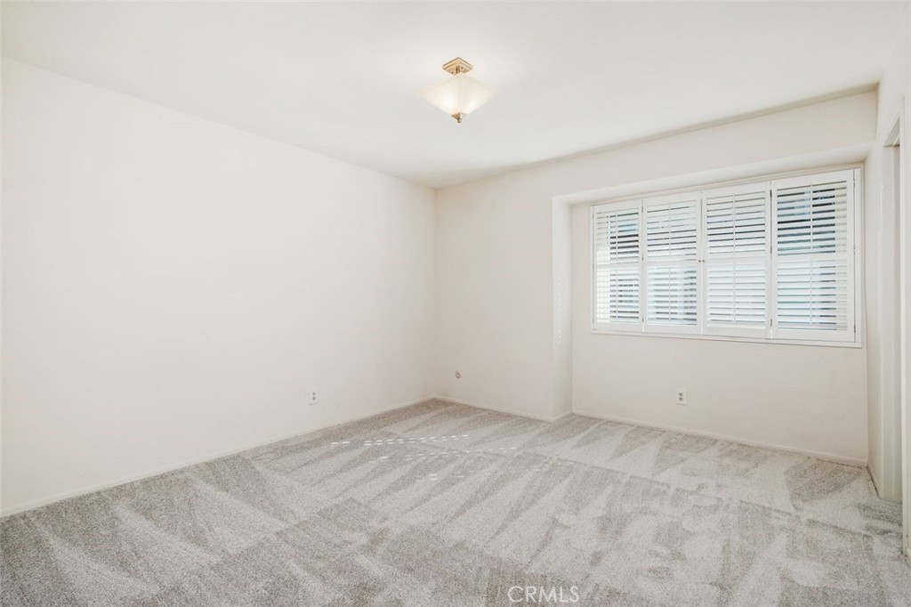 Northridge, California, 91325, United States, 2 Bedrooms Bedrooms, ,3 BathroomsBathrooms,Residential,For Sale,1991947